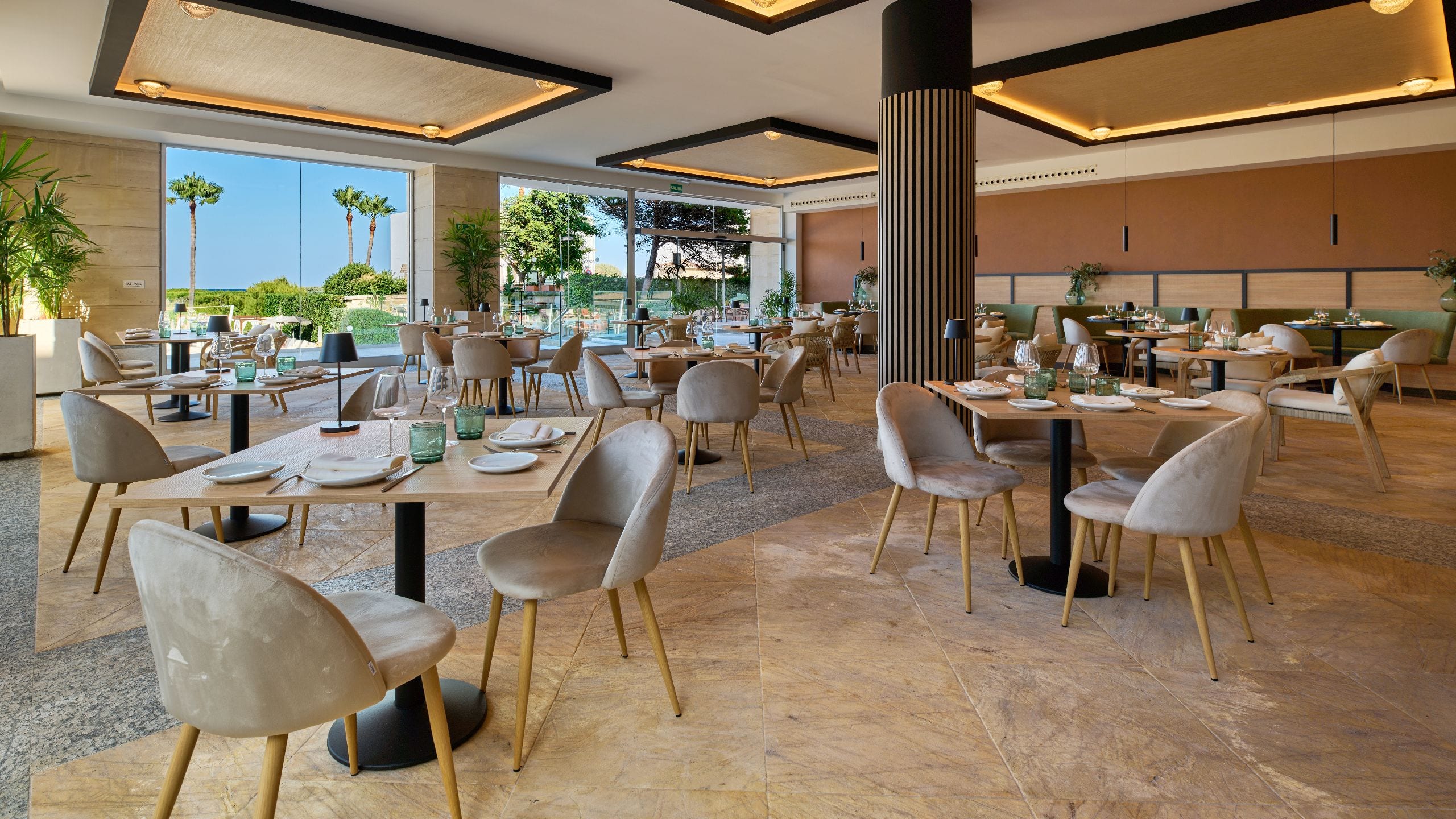 Sarena de Muro Resort Mallorca Opalo Dining Area Views