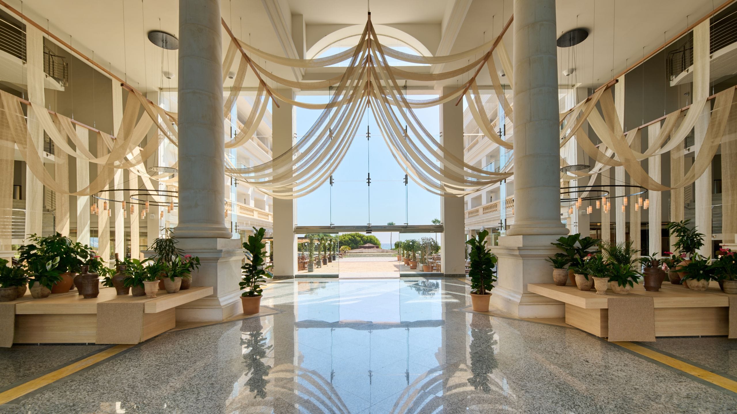 Sarena de Muro Resort Mallorca Lobby Views