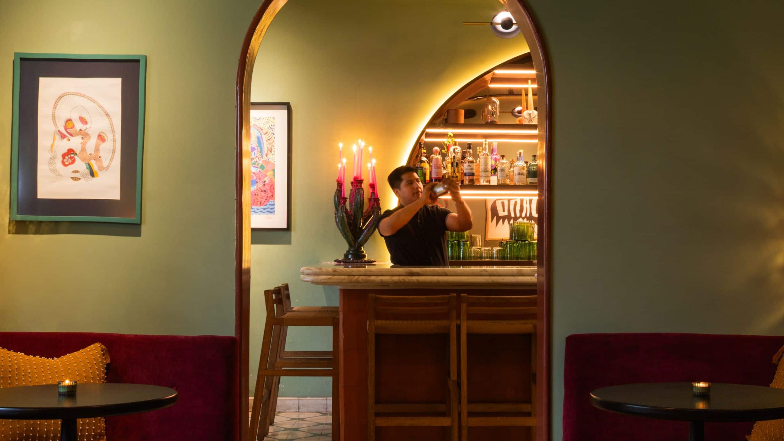 Hotel San Fernando, Bunkhouse Hotels Lounge Fernando Bartender Background