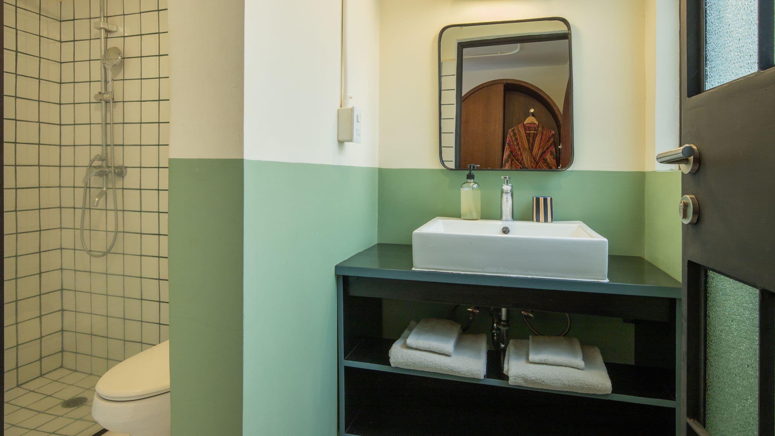 2 de 4 Hotel San Fernando, Bunkhouse Hotels Terraza Suite Bathroom