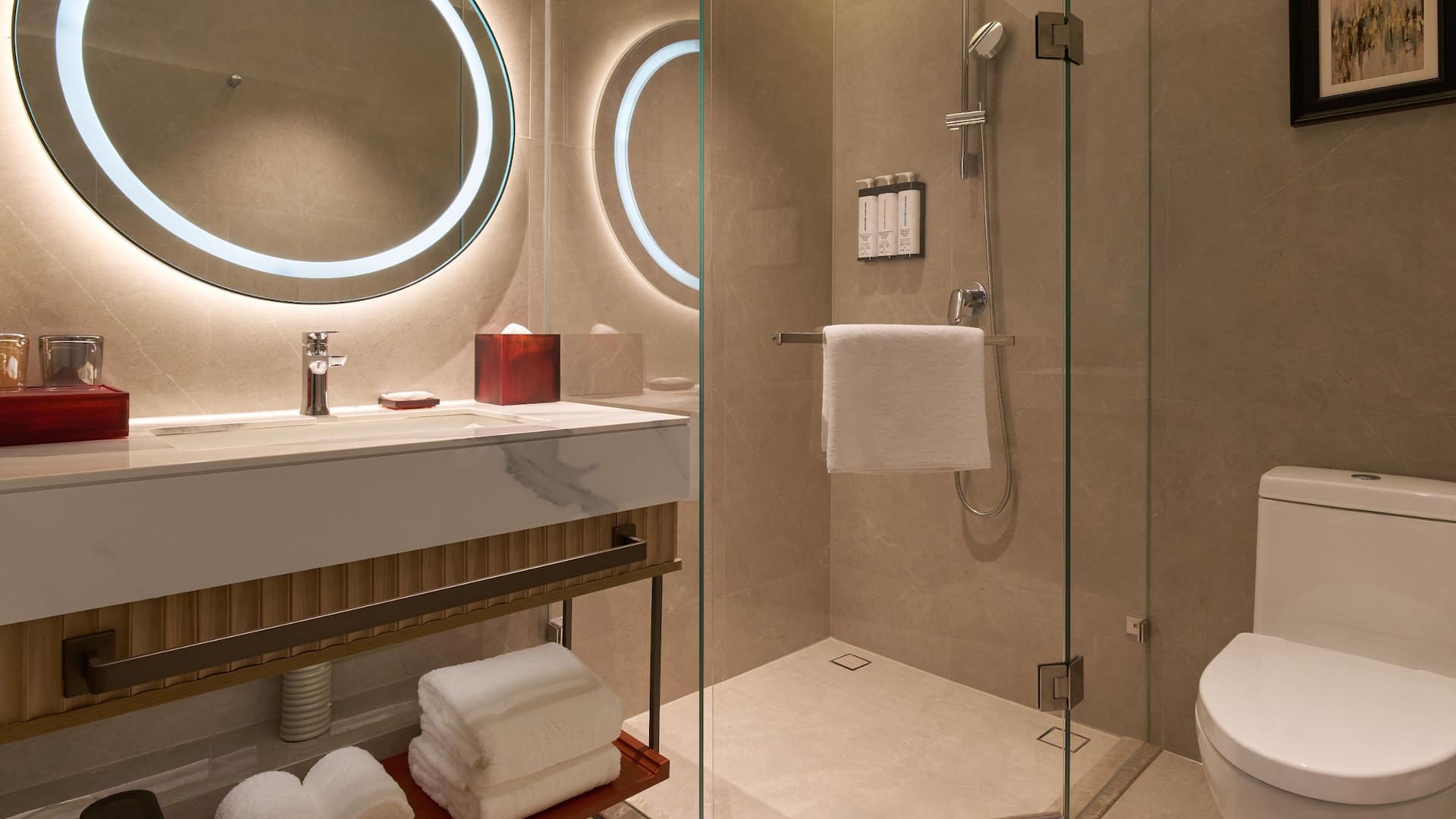 Hyatt Place Kunshan Gaoxin King Bed Bathroom