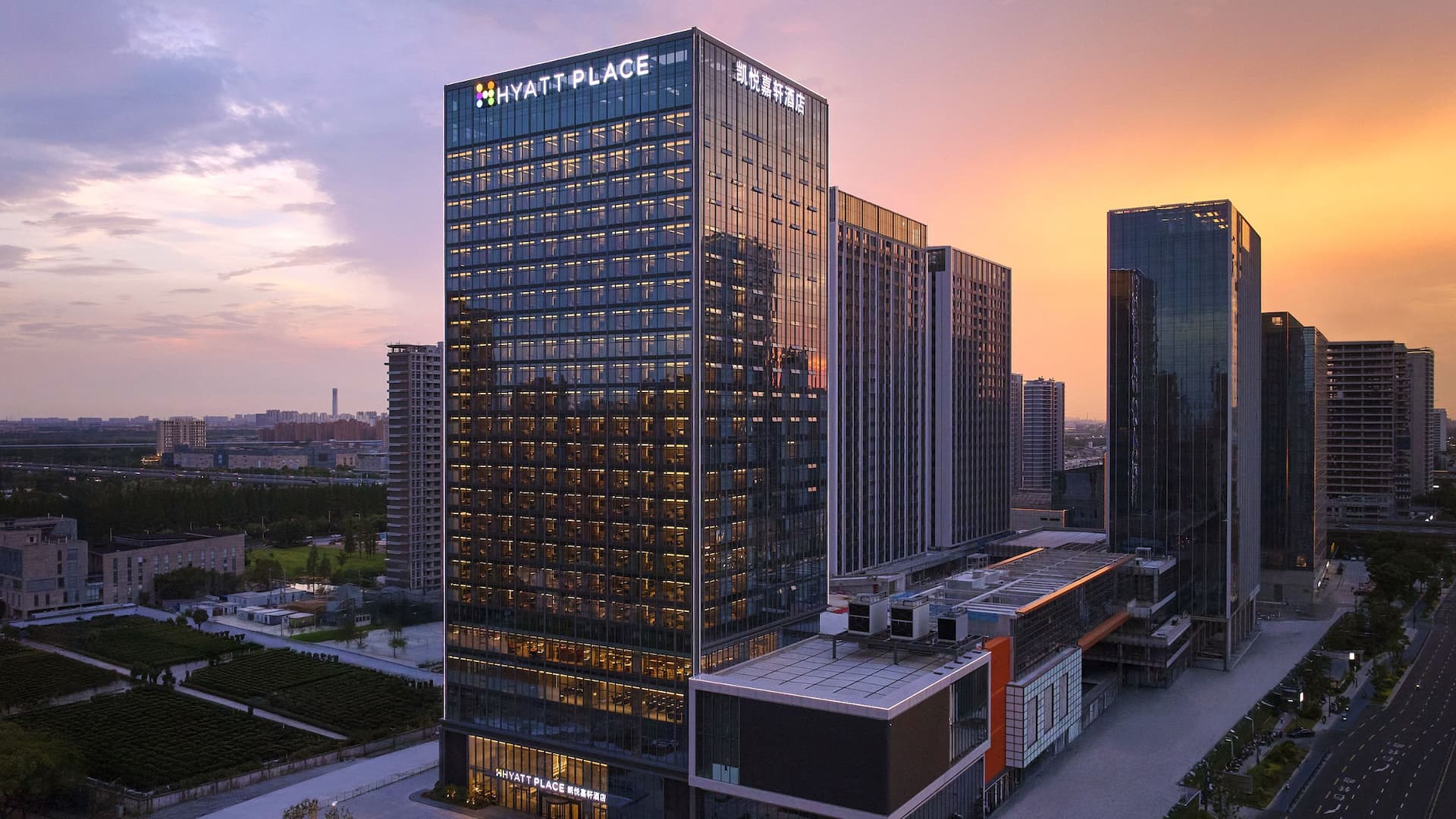 Hyatt Place Kunshan Gaoxin Hotel Exterior Night