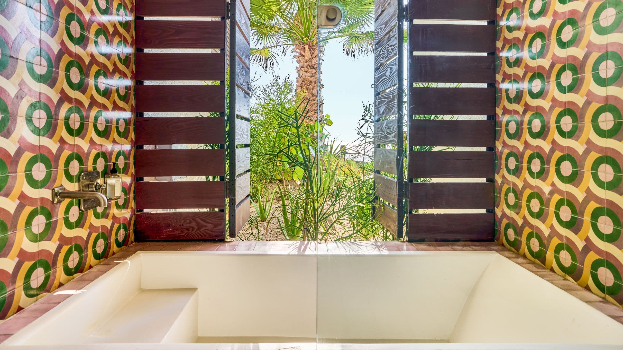 Hotel San Cristóbal, Bunkhouse Hotels Ocean Suite With Plunge Pool