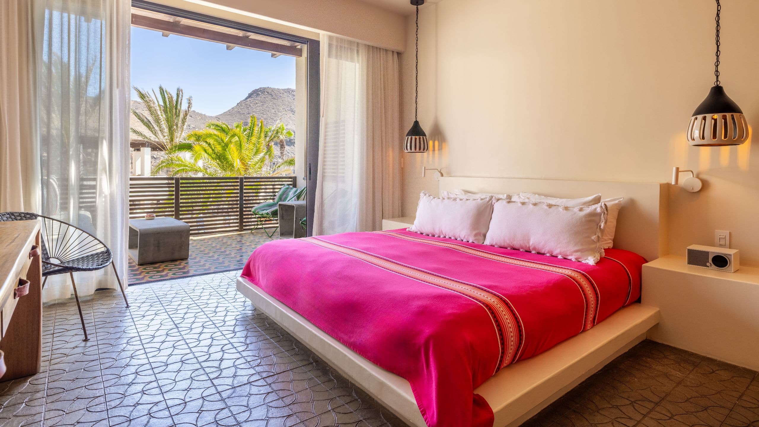 1/3 Hotel San Cristóbal, Bunkhouse Hotels Poolside King With Ocean View