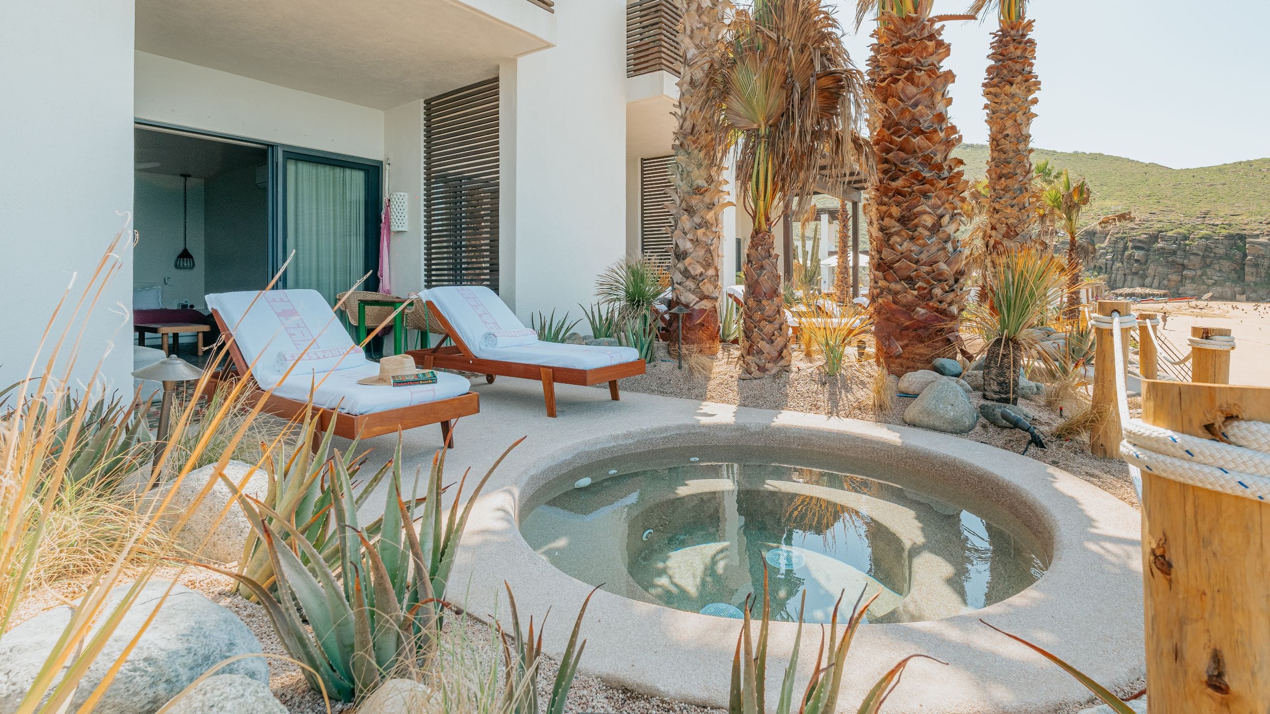 Hotel San Cristóbal, Bunkhouse Hotels Plunge Pool Daytime