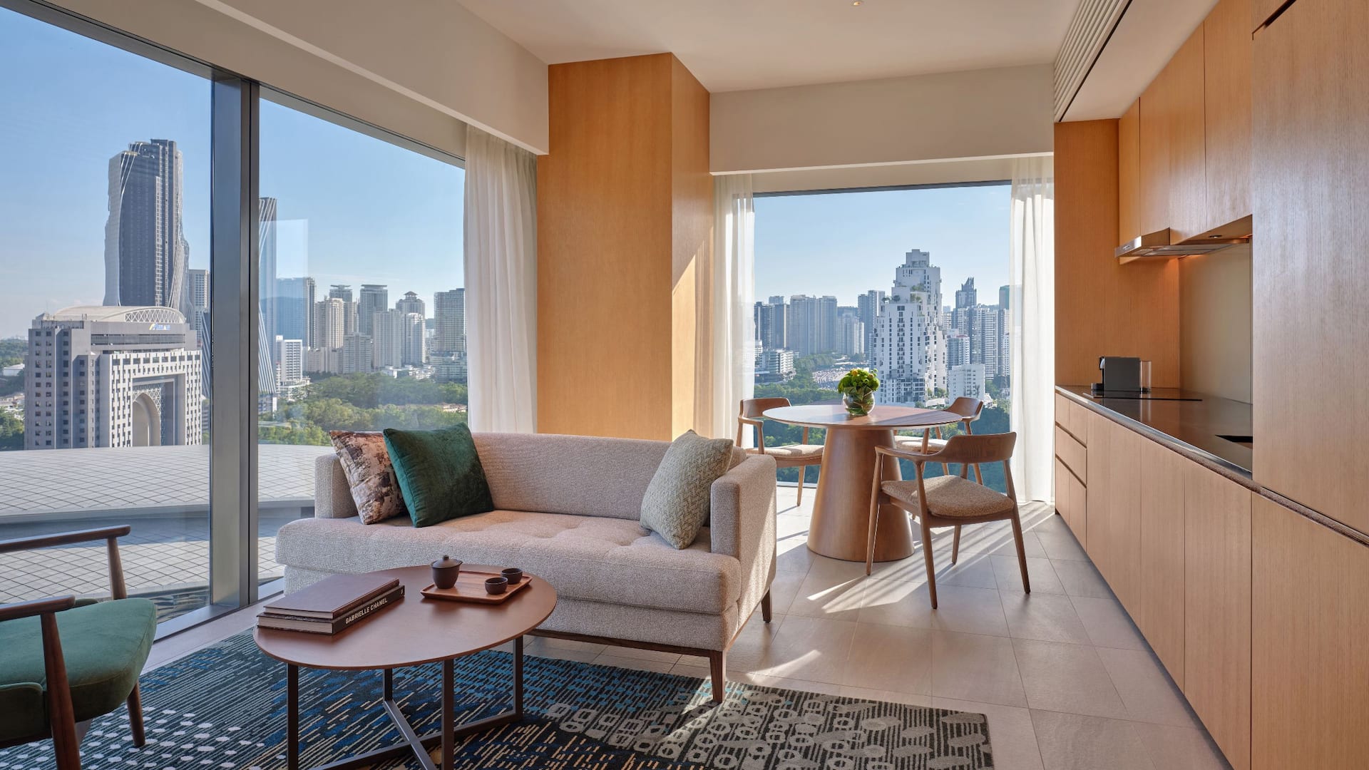Hyatt Regency Kuala Lumpur at KL Midtown Executive Suite Living Room