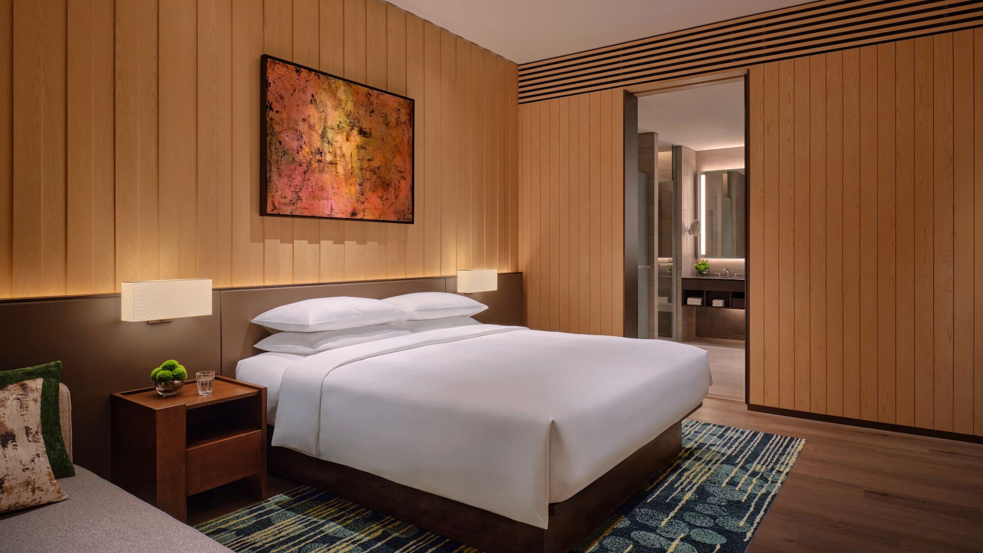 Hyatt Regency Kuala Lumpur Metropolis Stand King Bed