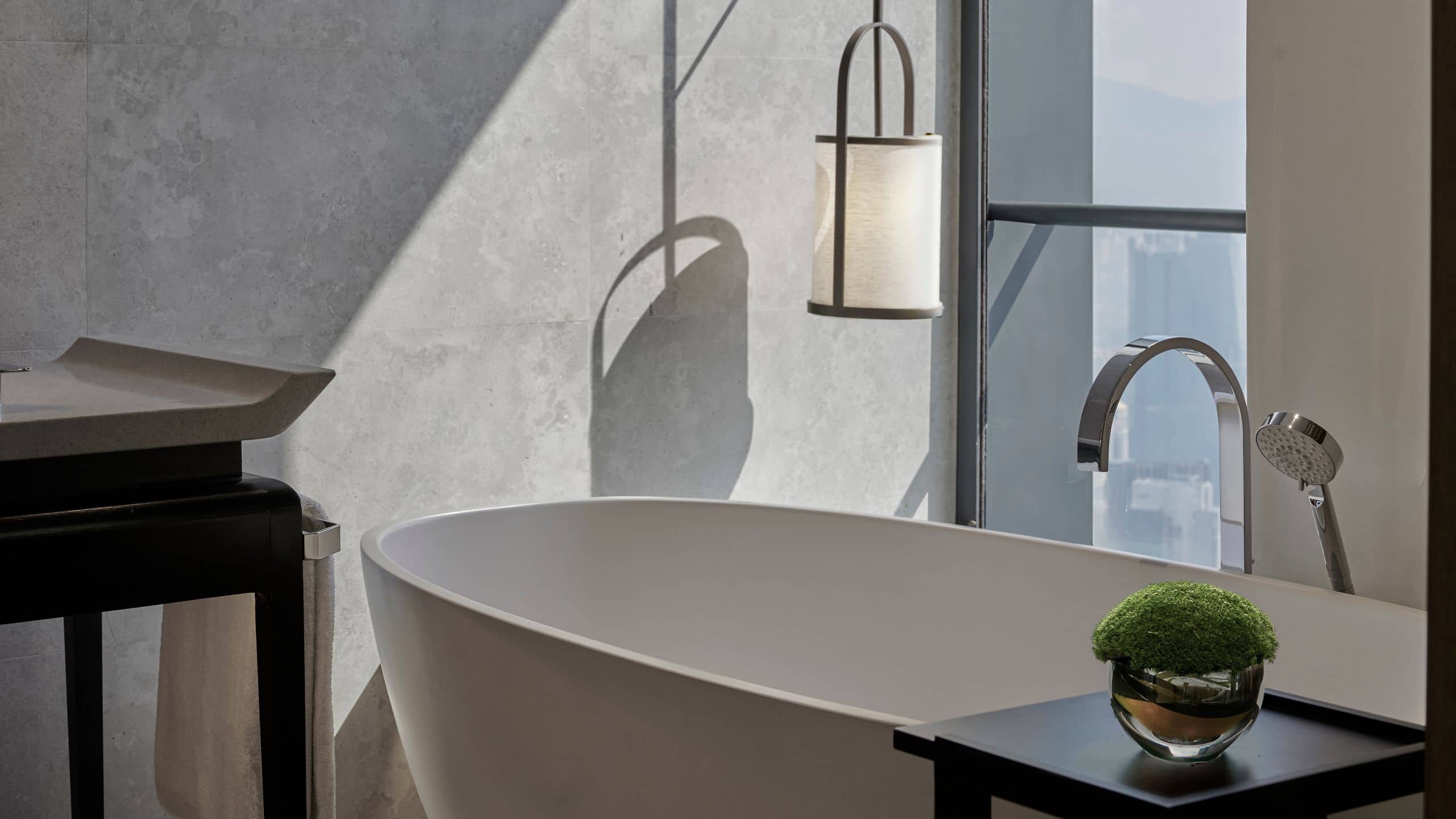 Park Hyatt Kuala Lumpur King Room Bathtub Vignette