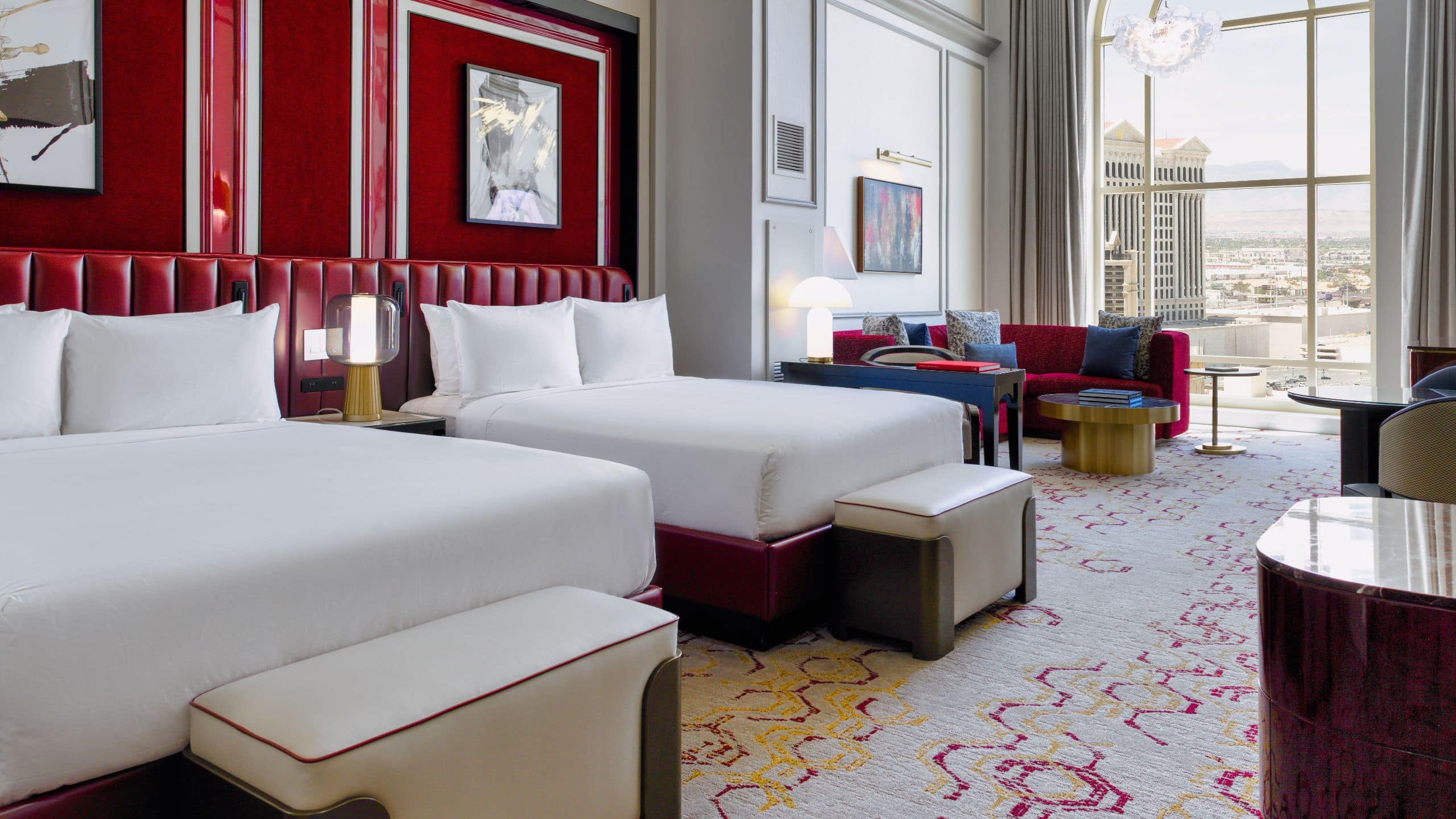 2 of 4 The Venetian Luxury Loft Queen Suite Beds