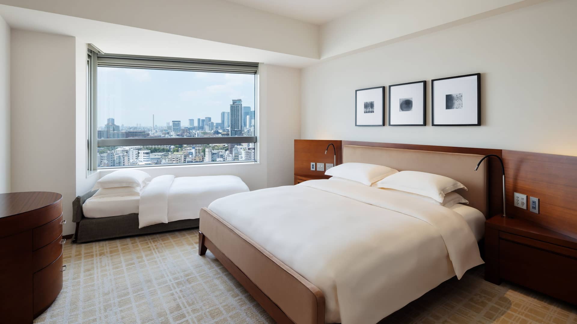 Grand Hyatt Tokyo One King Bed City View