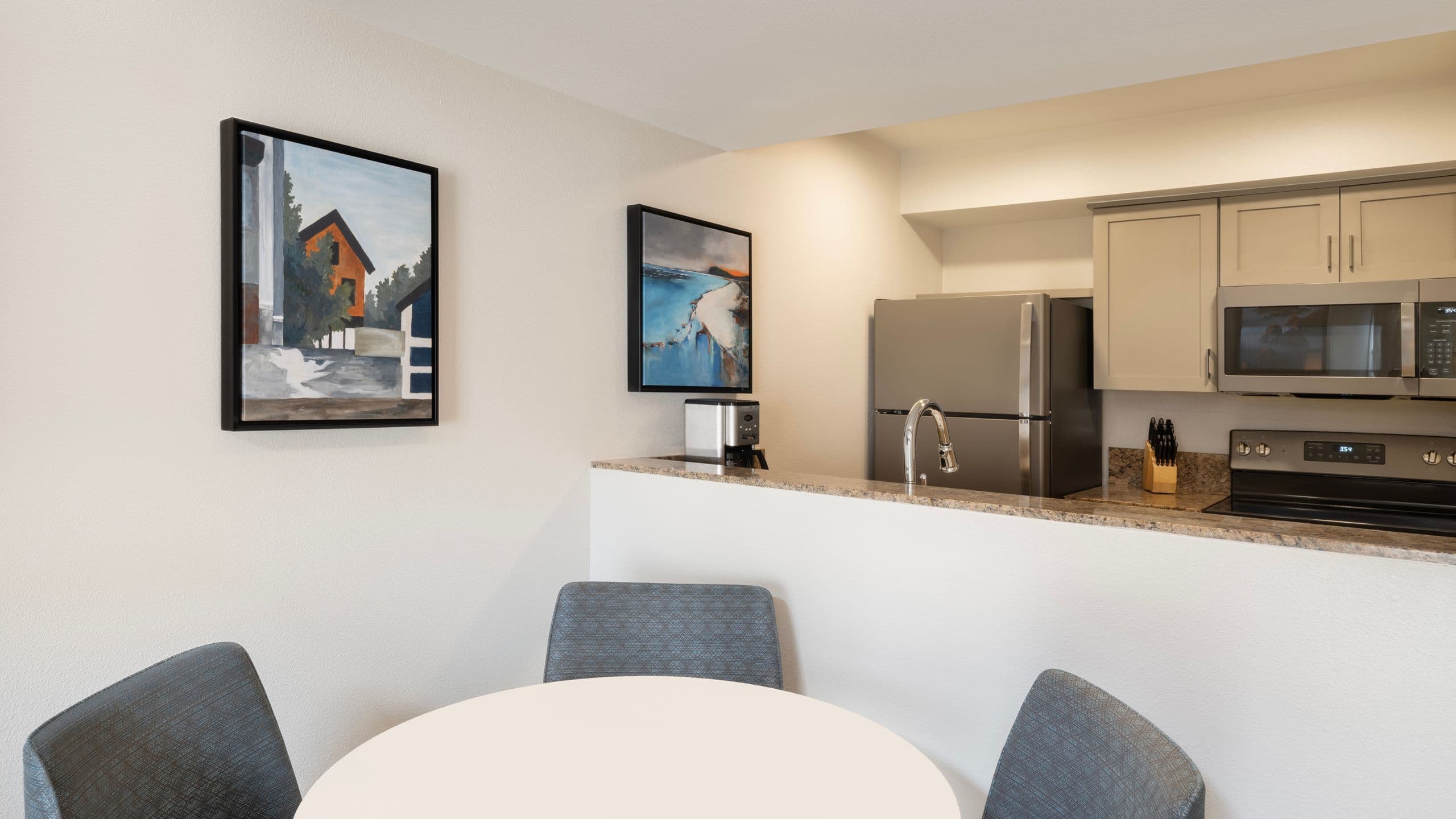 3/5 Hyatt Vacation Club at Highlands Inn Kitchen And Dining Area