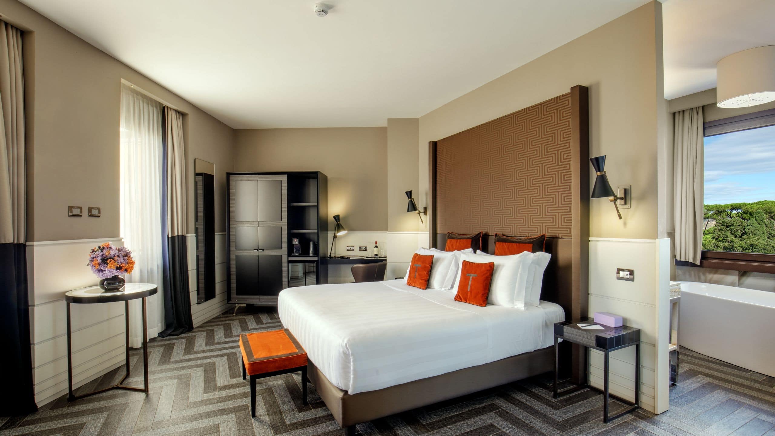 The Tribune Junior Suite Deluxe