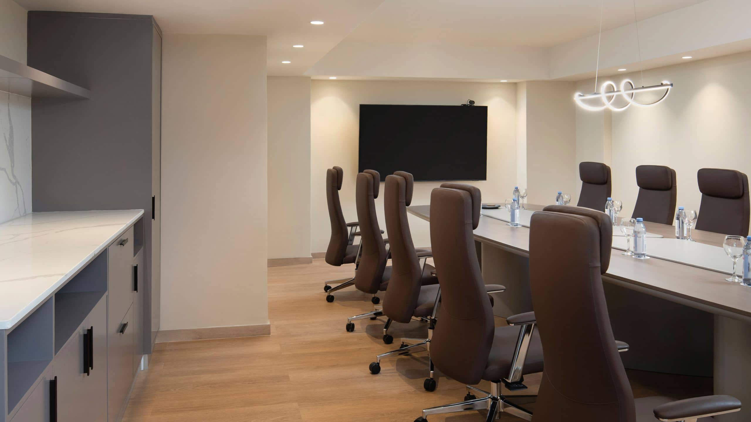 Royal Beach Hotel Punta Cana Meeting Room With Flat Screen Tv