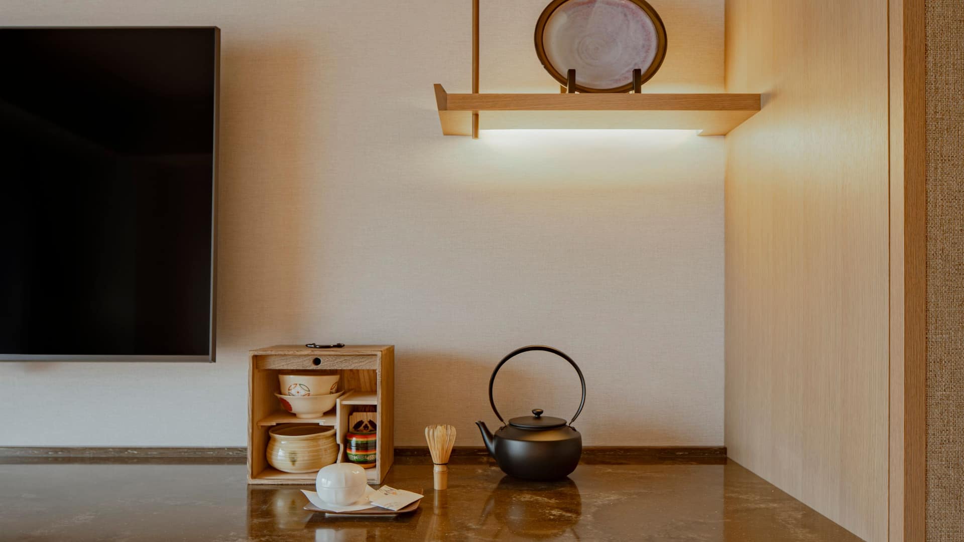 4 de 6 Grand Hyatt Fukuoka Club King Premium Tea Bar Setting