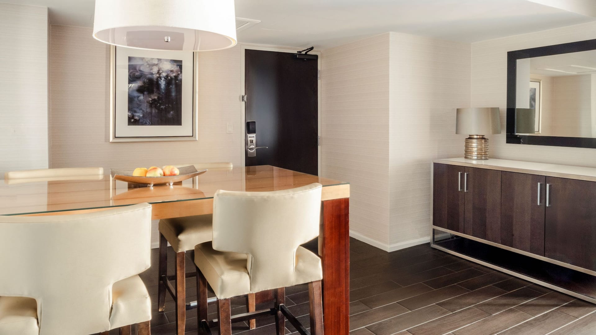 第 3，共 5 Grand Hyatt Denver Executive Suite Dining Room