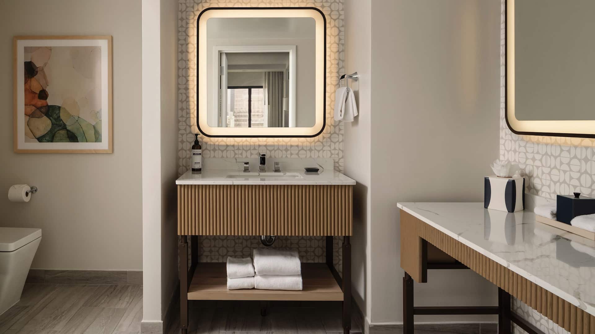 Hyatt Regency Austin Lake View Signature Suite Full Bathroom