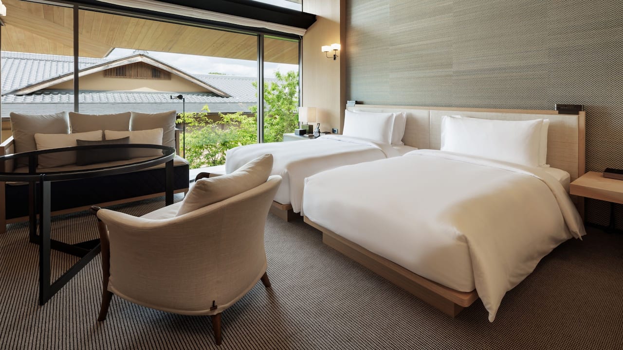 Twin Guestroom