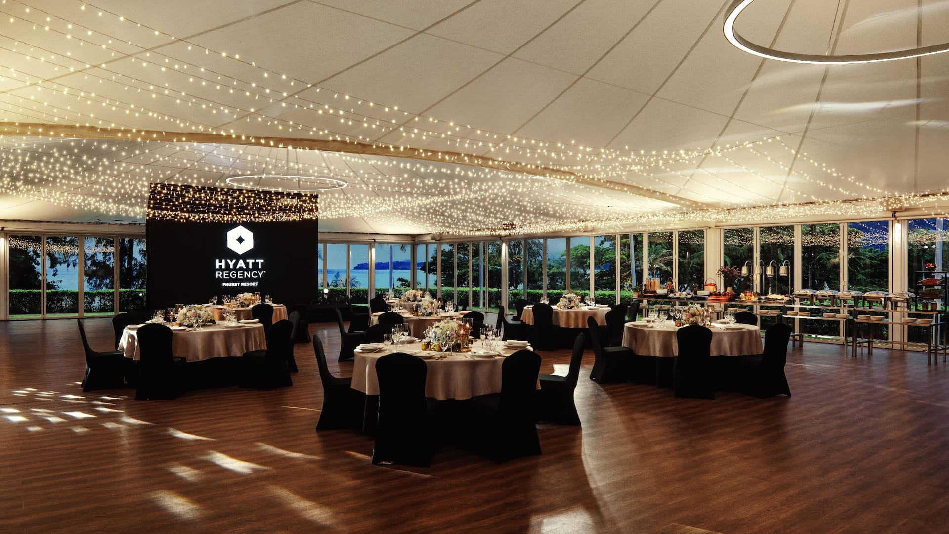 1 of 1 Hyatt Regency Phuket Resort White Canvas Gala Dinner With Par Light And