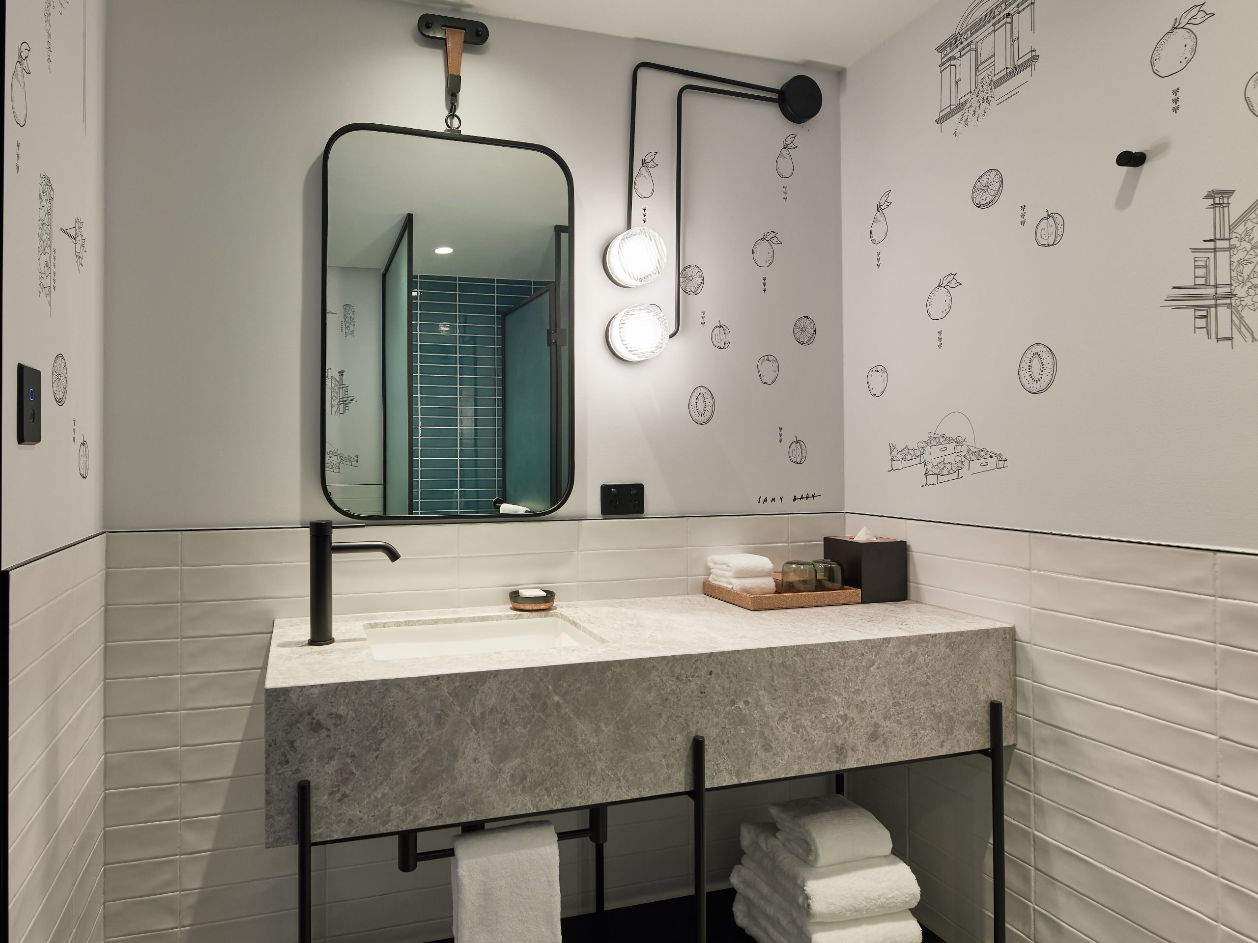 Caption by Hyatt Central Sydney Deluxe Bathroom