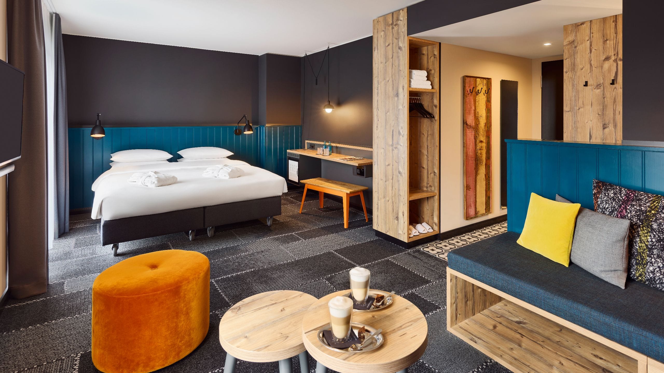 Me and All Hotel Mainz King Bed Premium Coffee