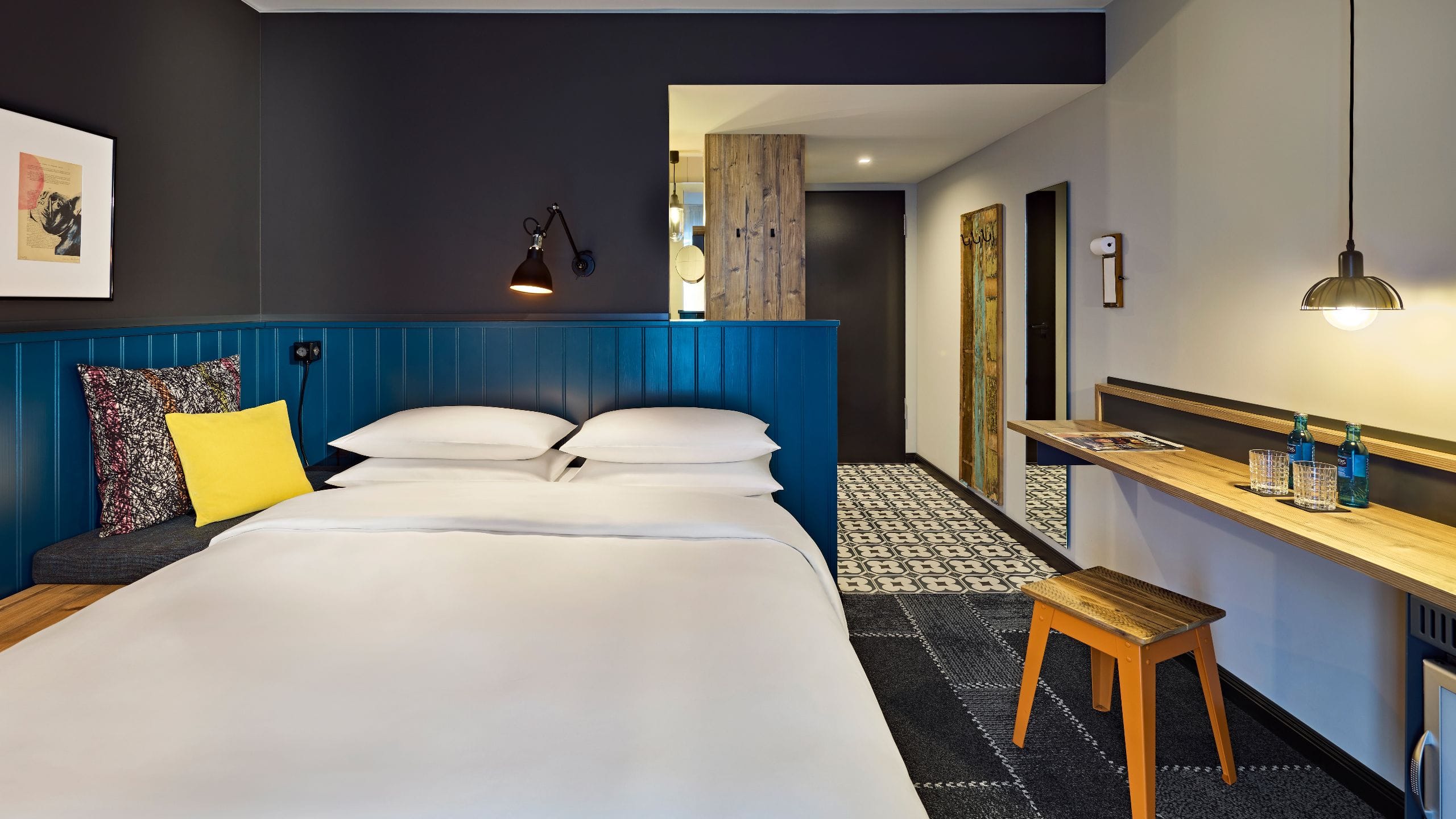 Me and All Hotel Mainz Queen Bed Overview