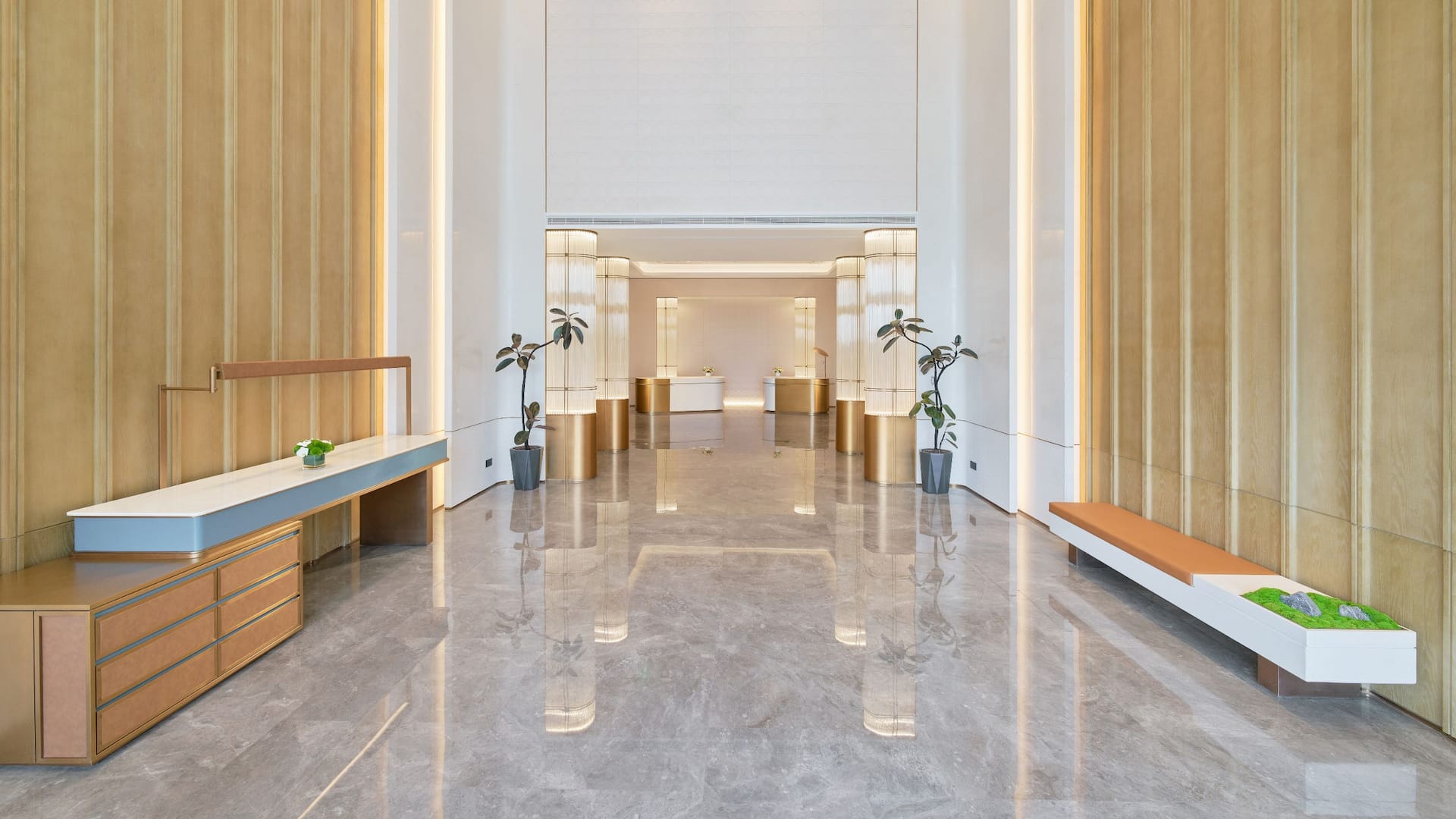 Hyatt Place Kunming South Railway Station Lobby