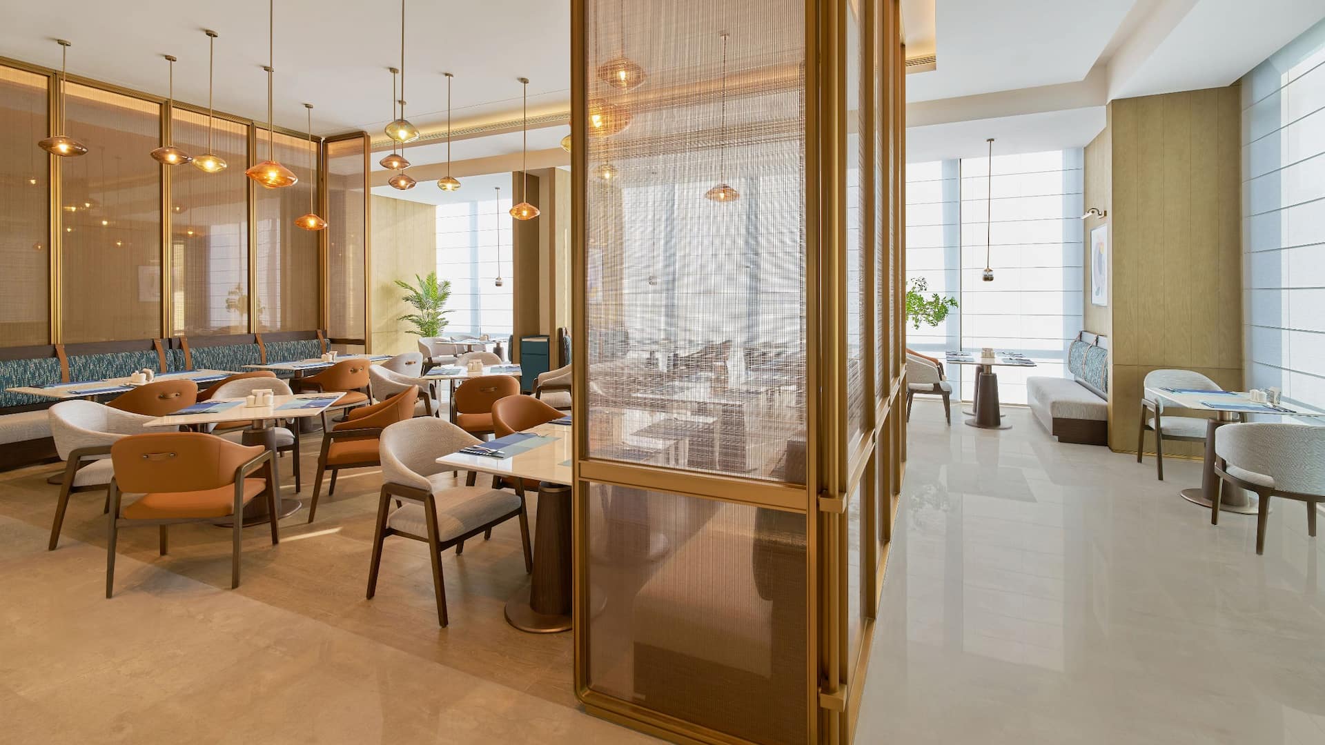 Hyatt Place Kunming South Railway Station The Kitchen Dining Area