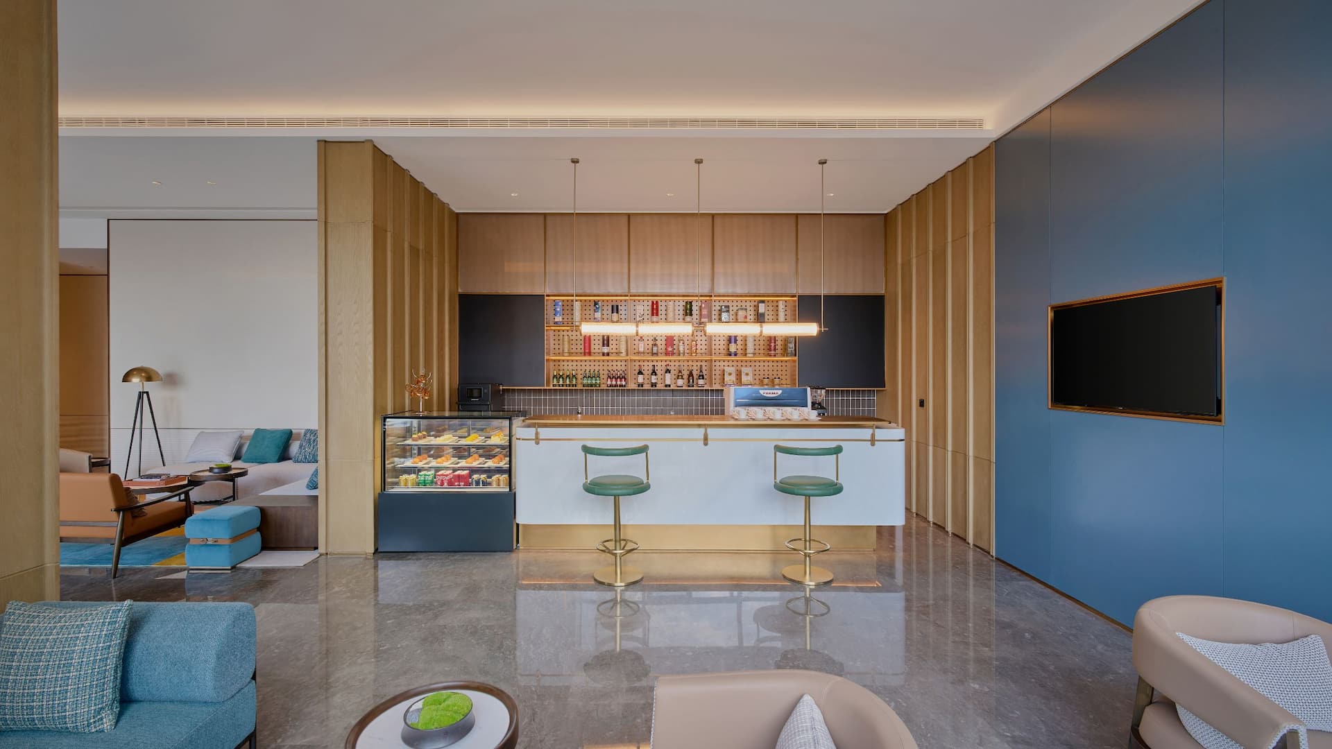 Hyatt Place Kunming South Railway Station Lobby Bar Area