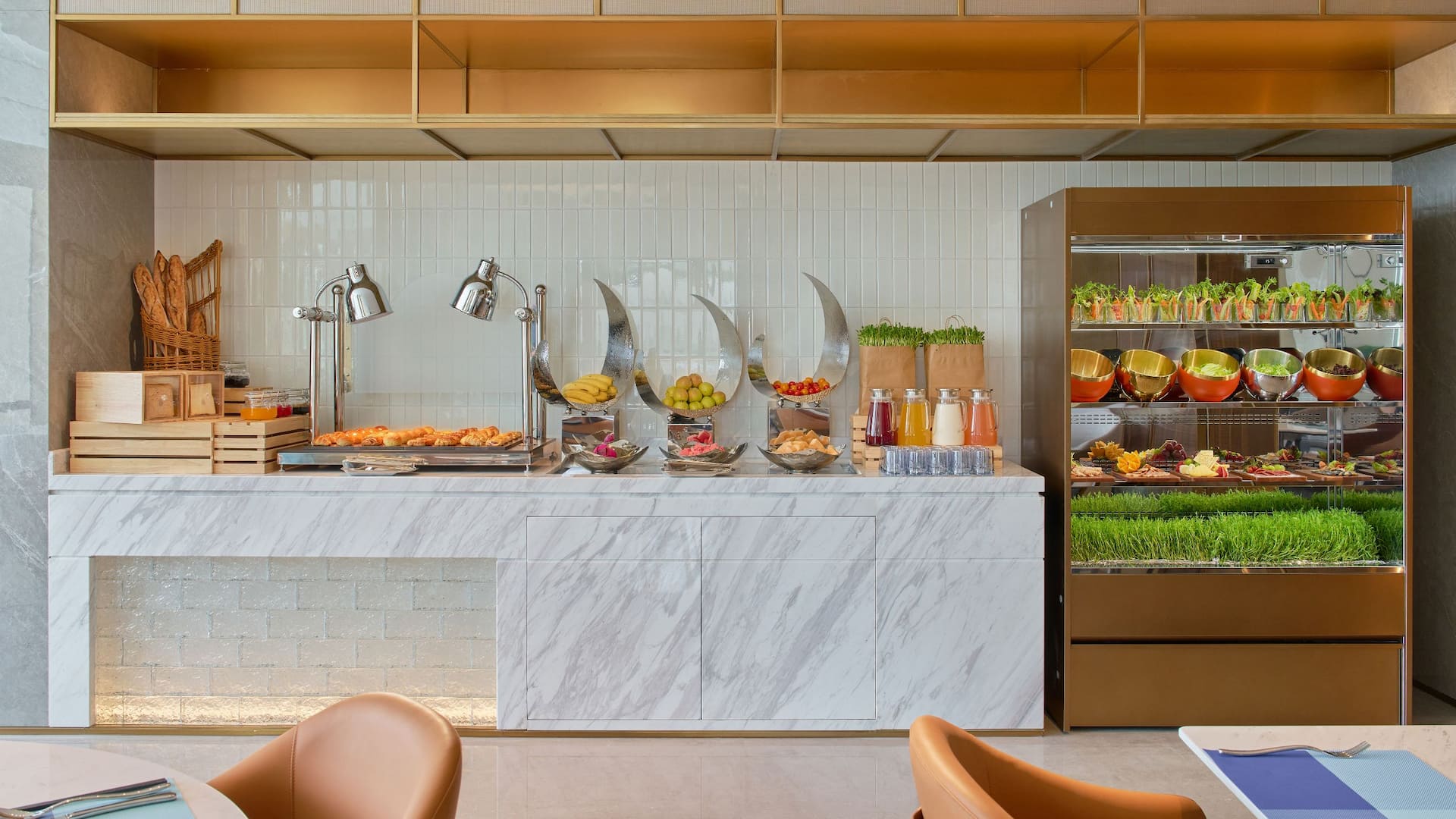 2 of 2 Hyatt Place Kunming South Railway Station The Kitchen Buffet Area