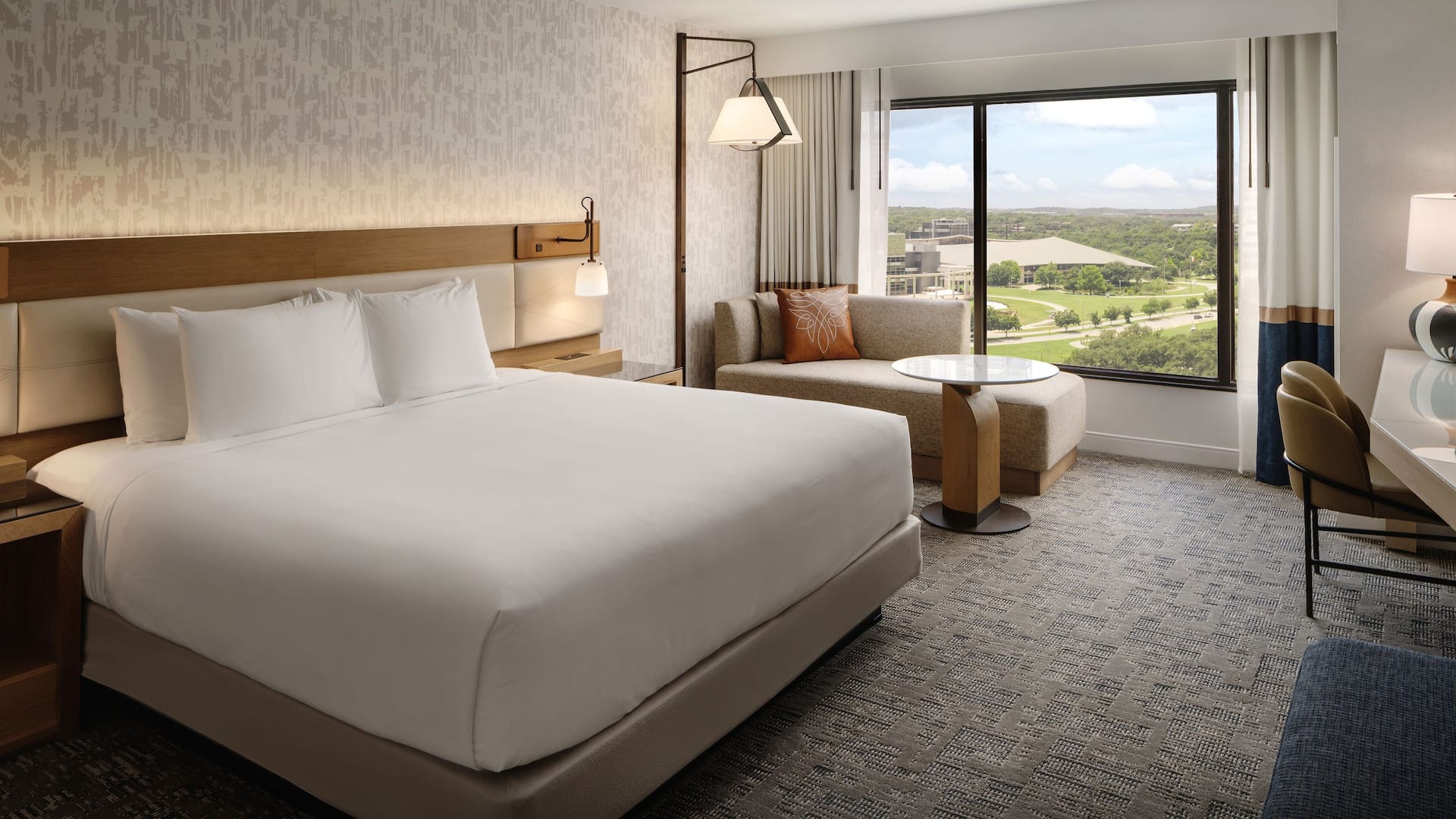 Hyatt Regency Austin One King Bed West Facing