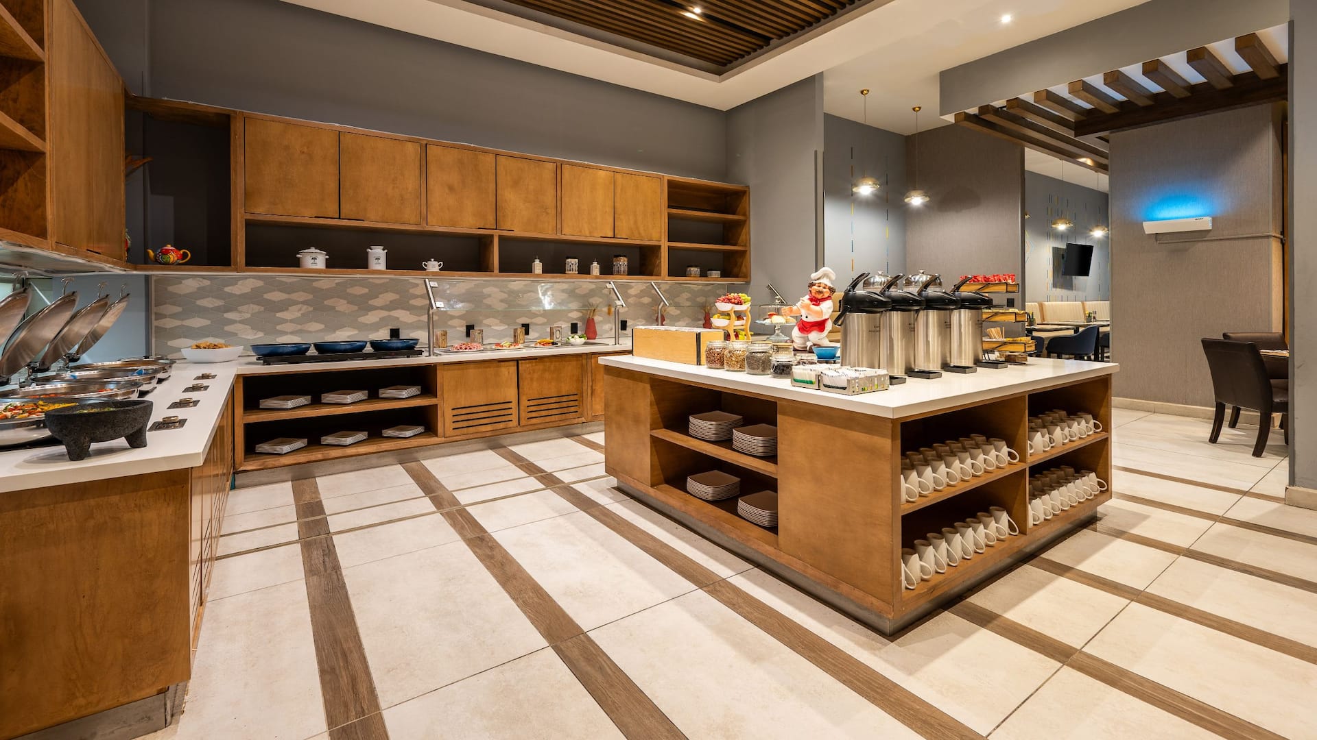 Hyatt Place Saltillo Buffet Area