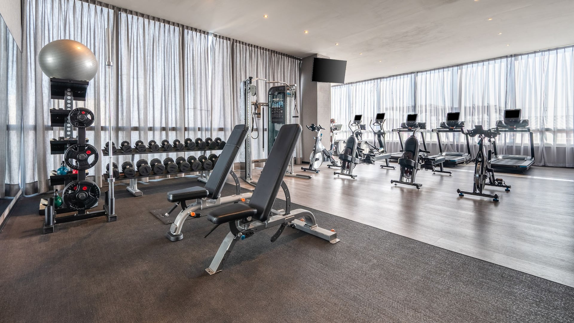 Hyatt Place Saltillo Gym