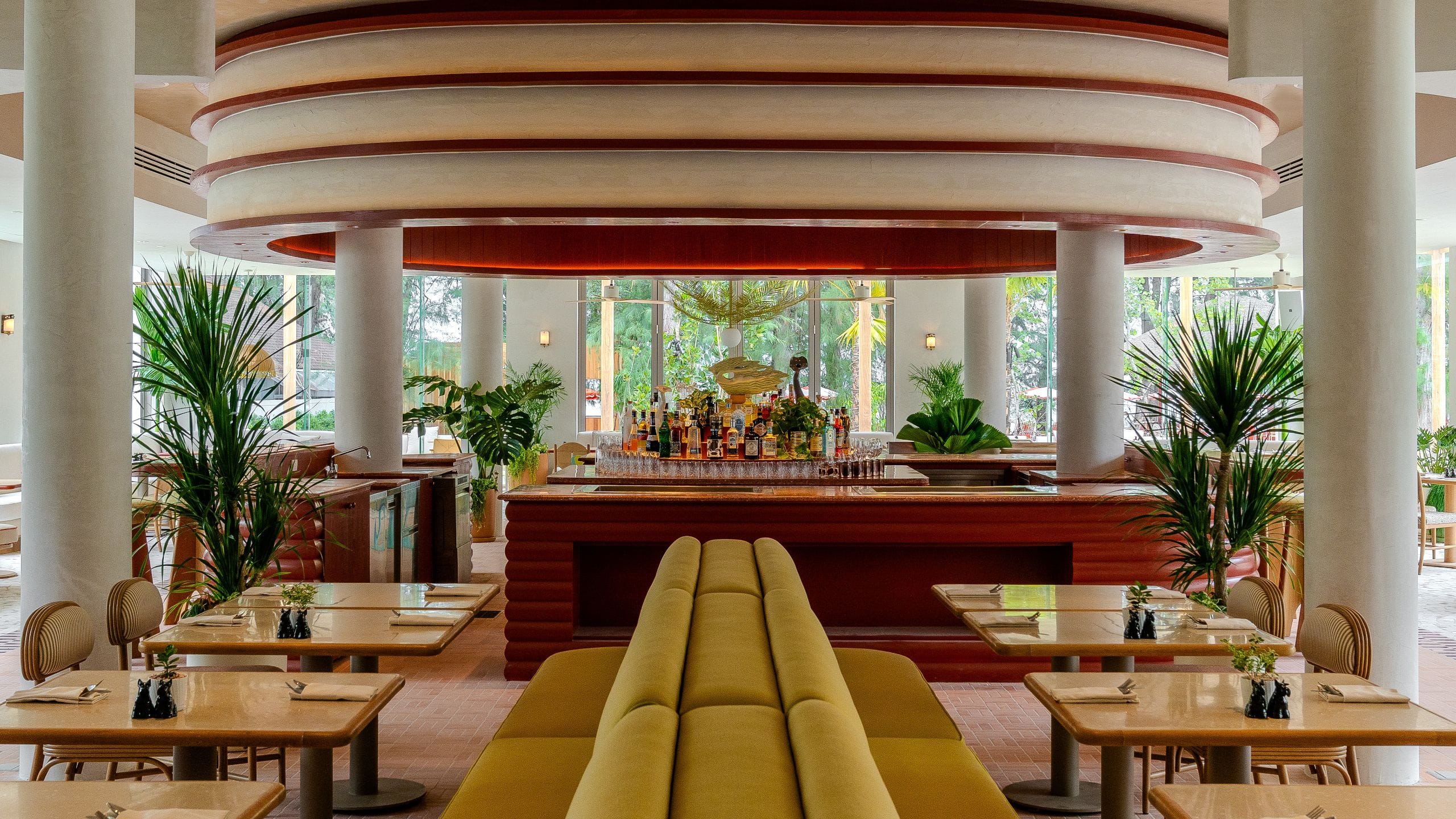 The Standard, Pattaya Na Jomtien Sereia Lunch