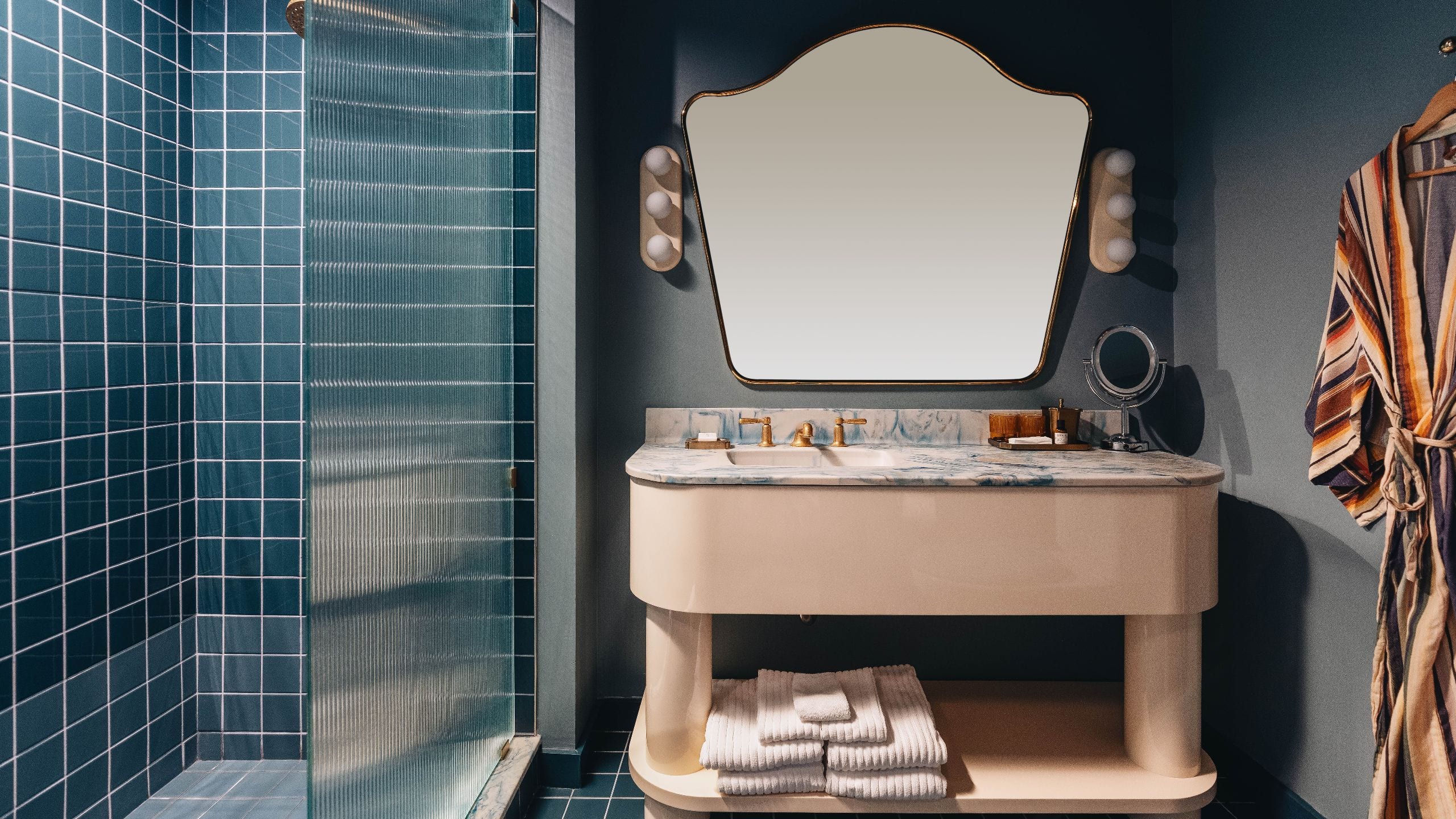 2 of 2 Hotel Genevieve Genevieve Bathroom