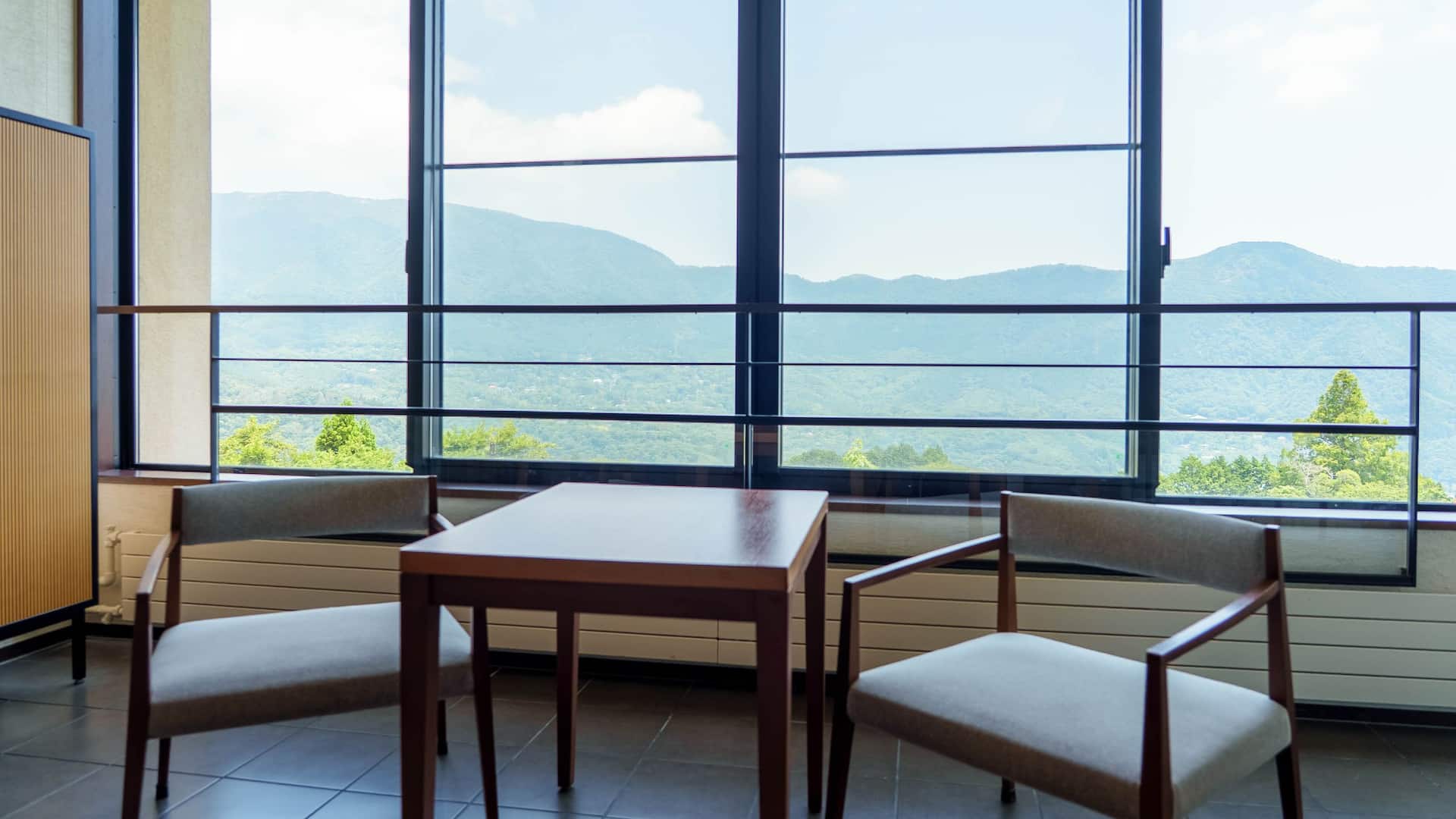 3 из 5 Hyatt Regency Hakone Resort and Spa Twin Beds Mountain View Sun Terrace