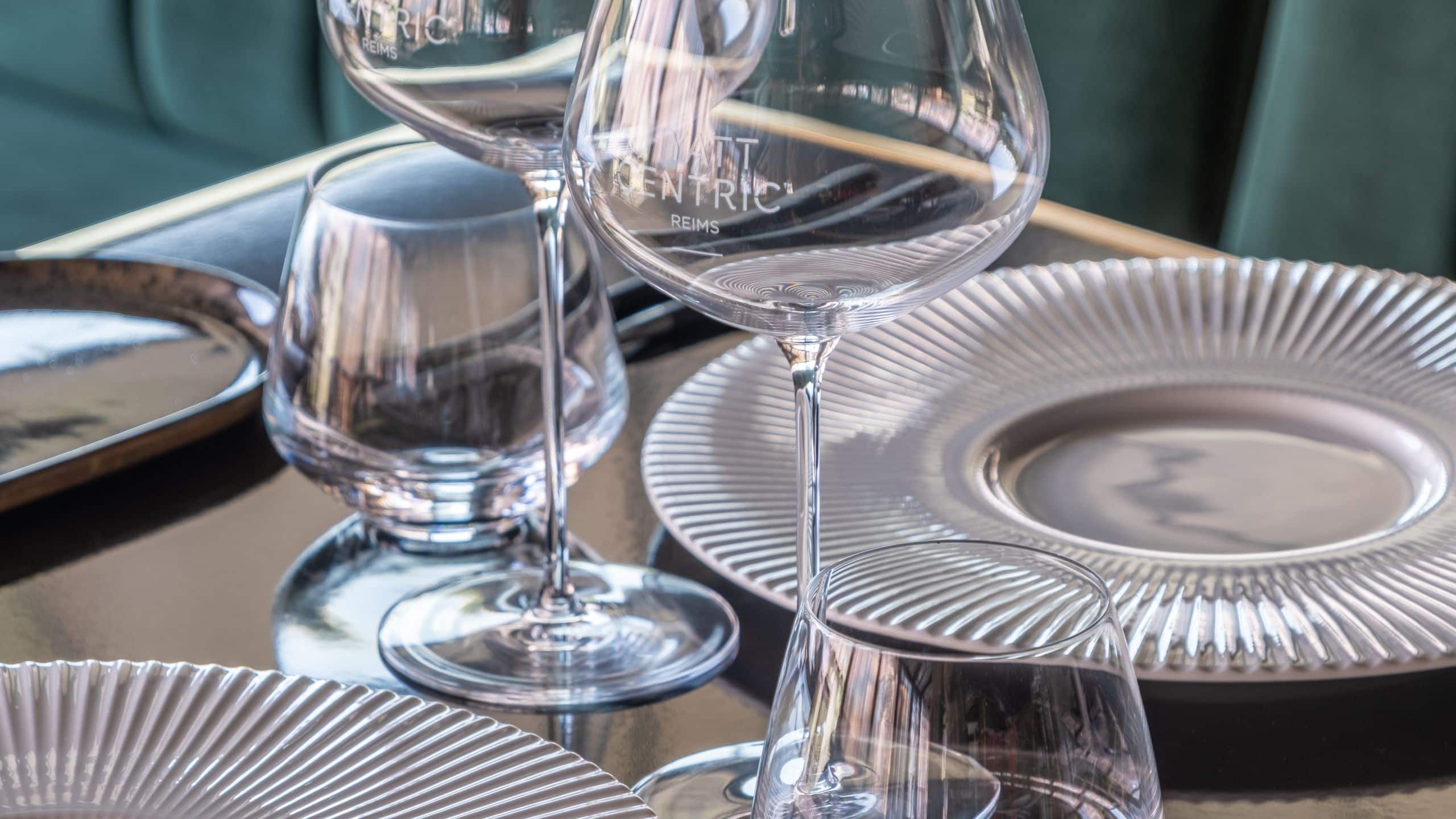 Hyatt Centric Reims Le Neo Restaurant Glasses And Plates