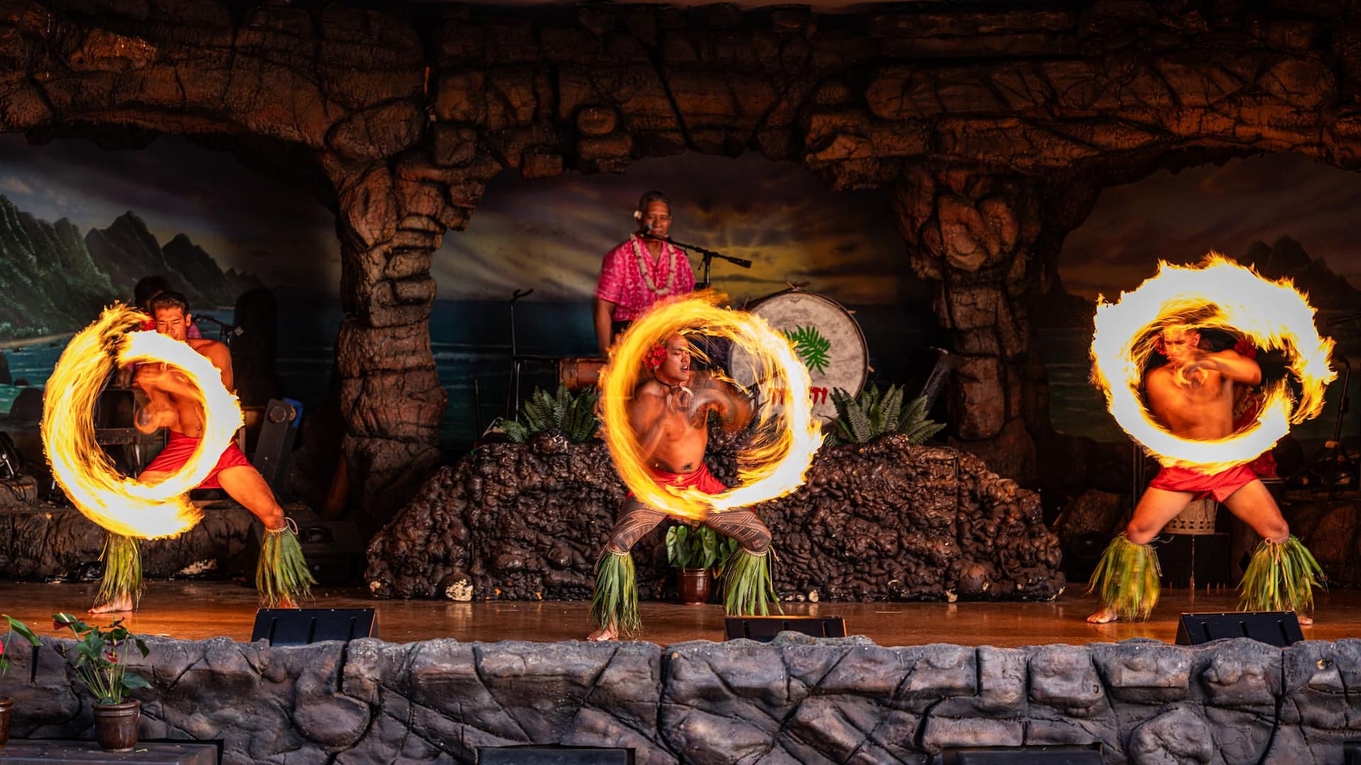 Hyatt Regency Maui Resort and Spa Trio Ring Of Fire