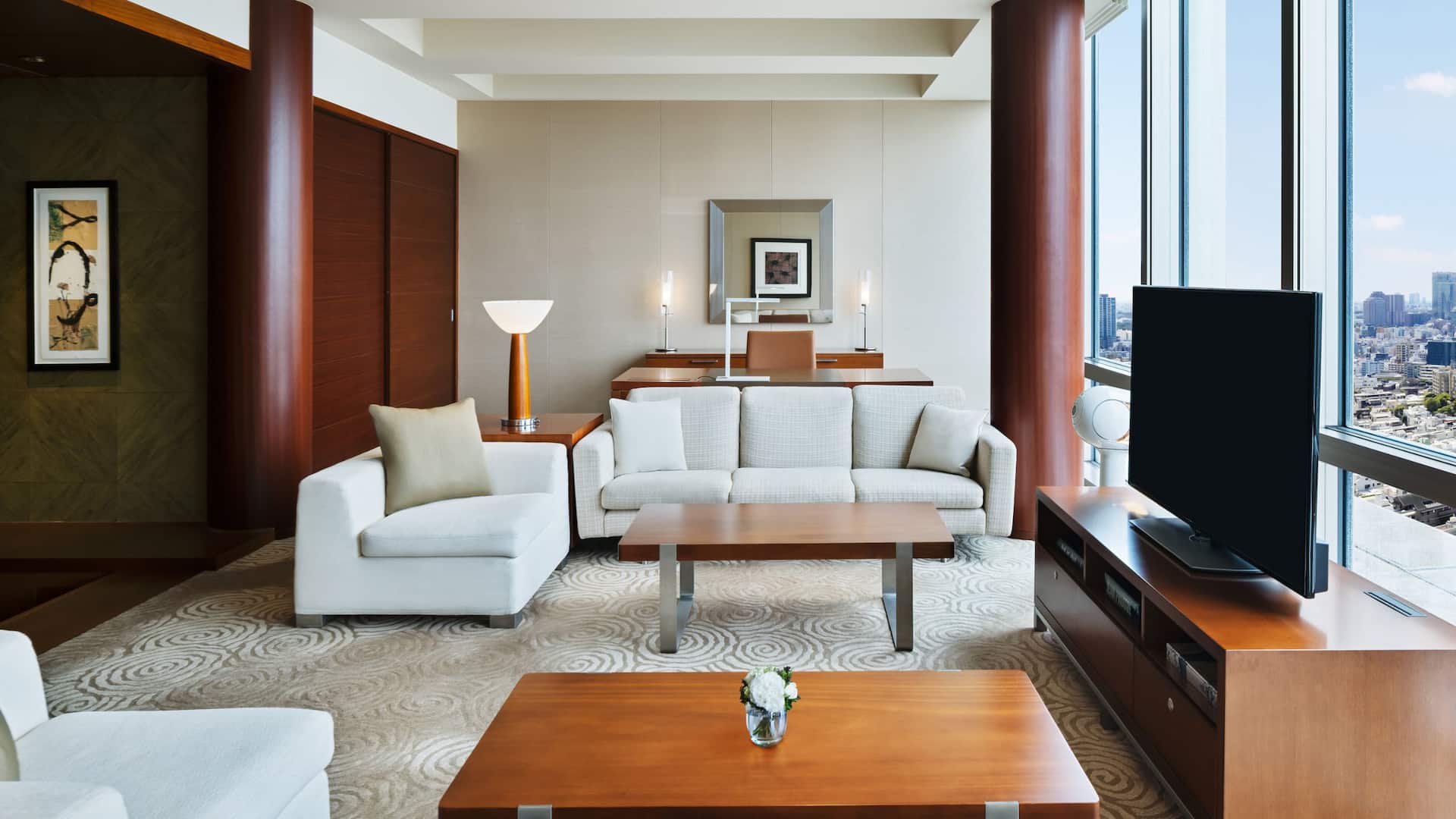 第 4，共 14 Grand Hyatt Tokyo Chairman Suite Living Room Sofa