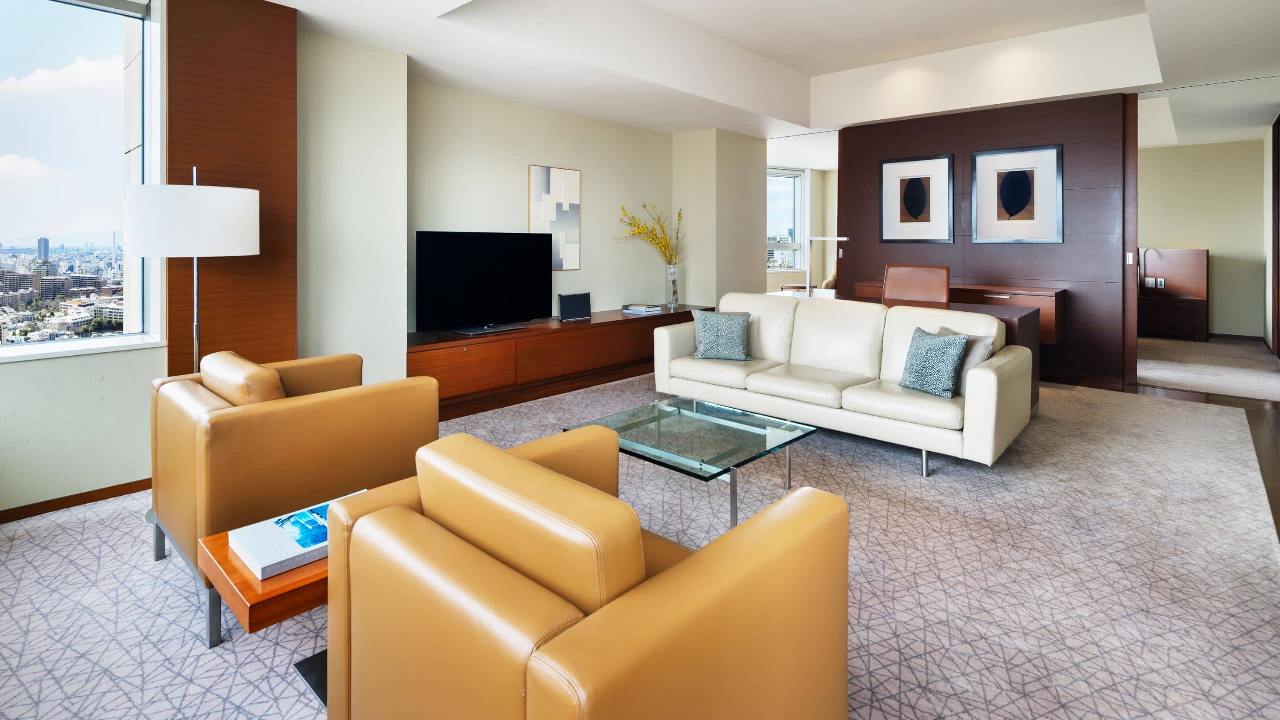 Grand Hyatt Tokyo Diplomat Suite King Living Room Daytime
