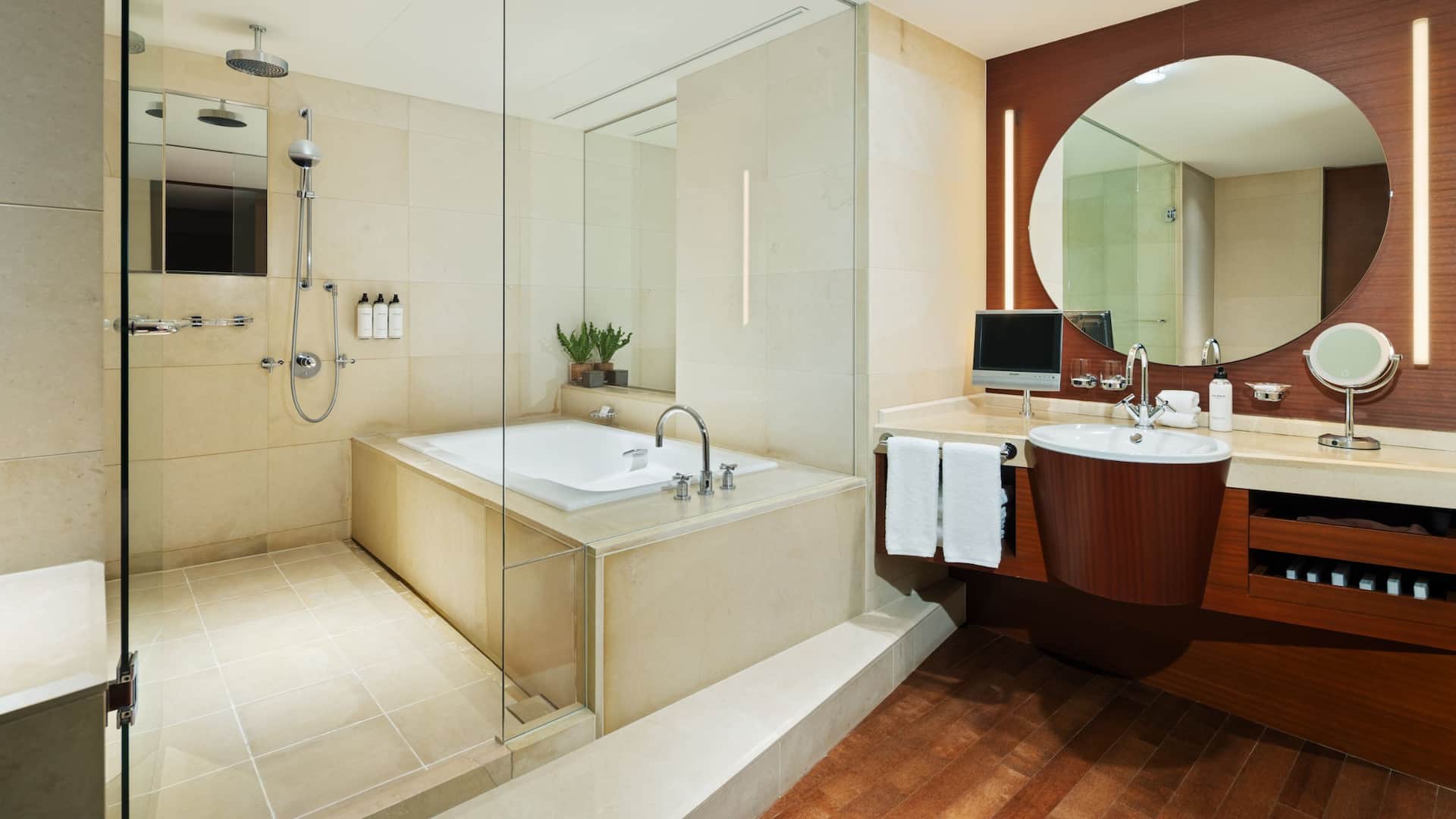 第 6，共 11 Grand Hyatt Tokyo Diplomat Suite Twin Bathroom
