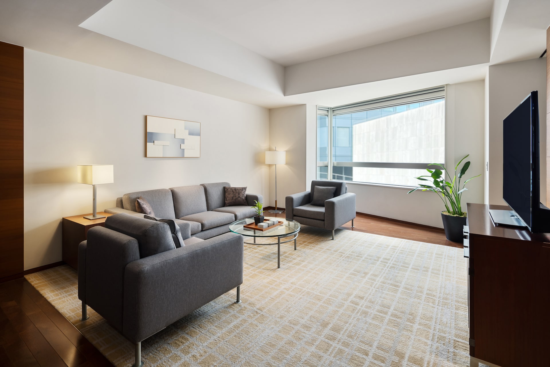 第 3，共 9 Grand Hyatt Tokyo Grand Suite King Living Room Sofa Daytime