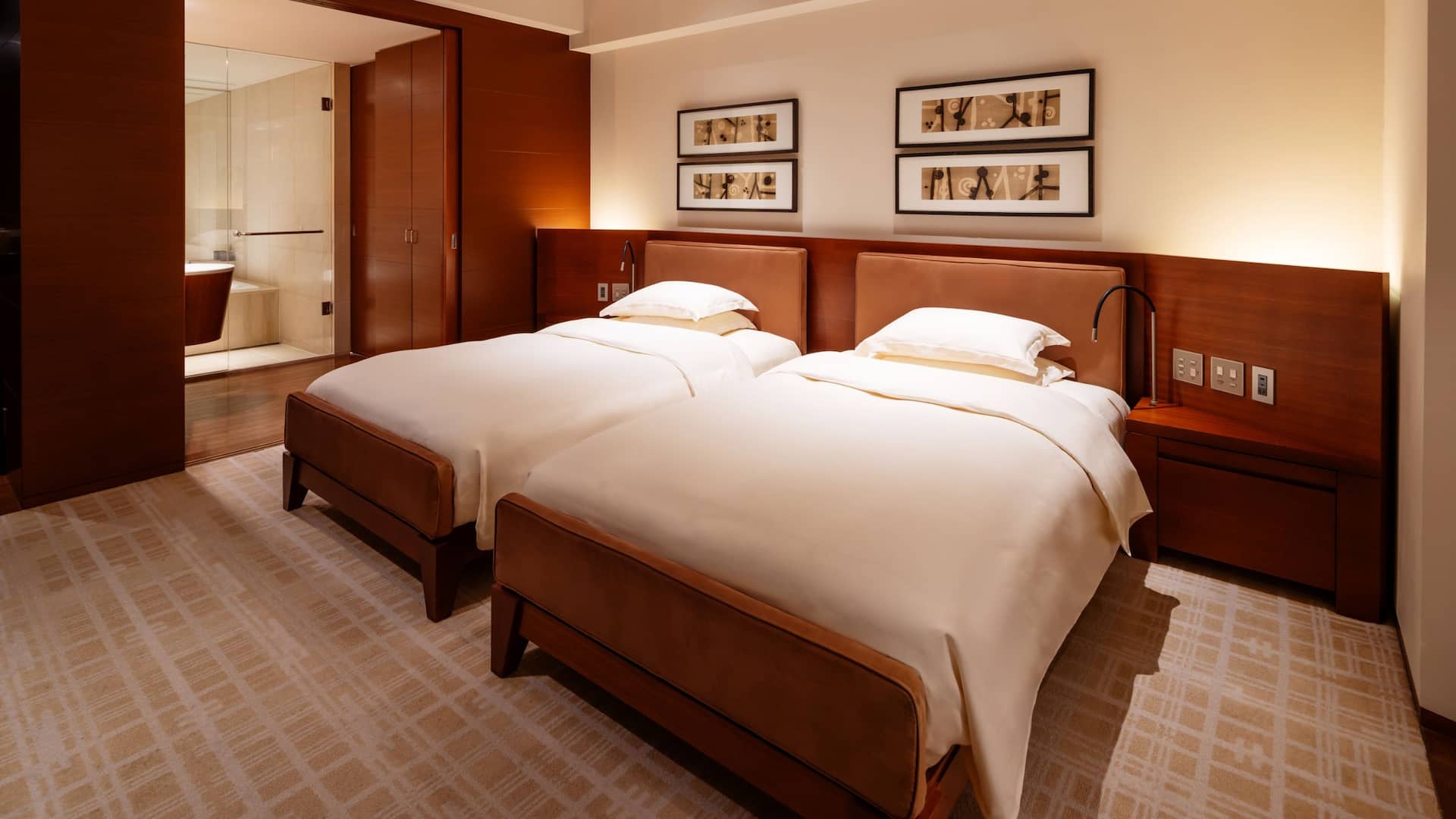 第 3，共 5 Grand Hyatt Tokyo Two Twin Beds Night