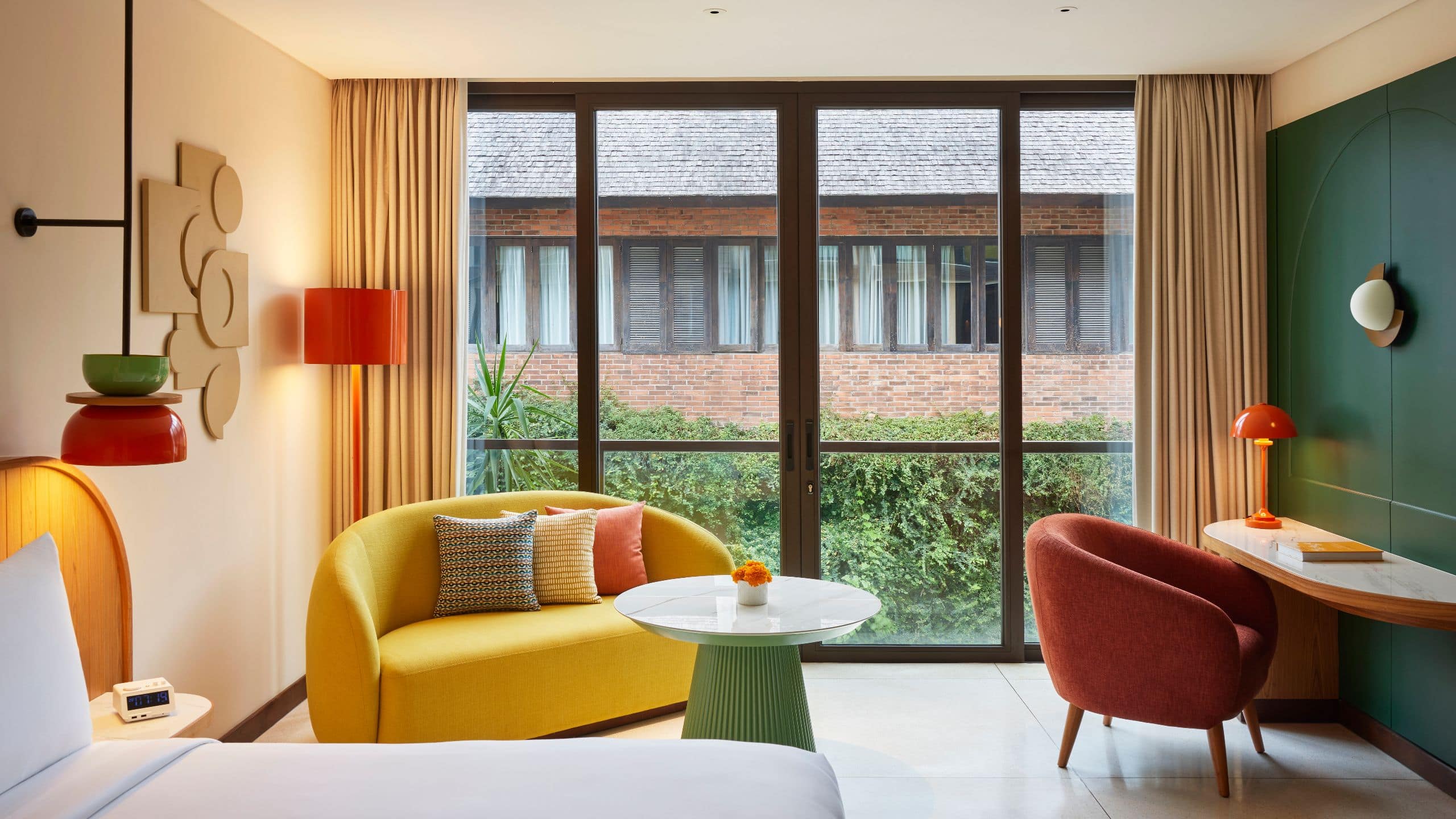 2 of 5 KLEO Seminyak One King Bed Street View Window