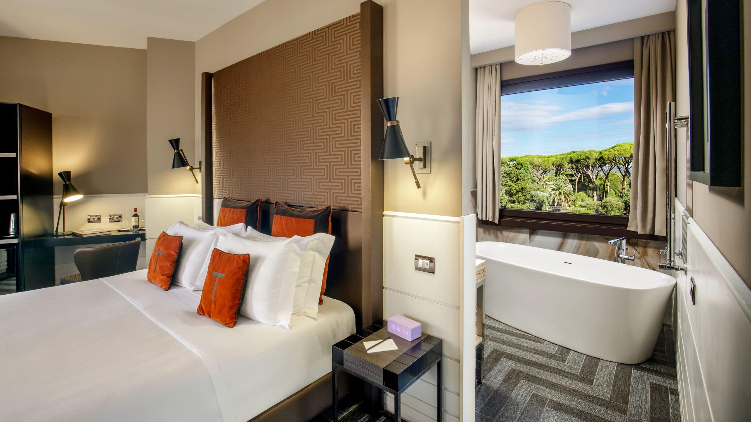 The Tribune Junior Suite Deluxe