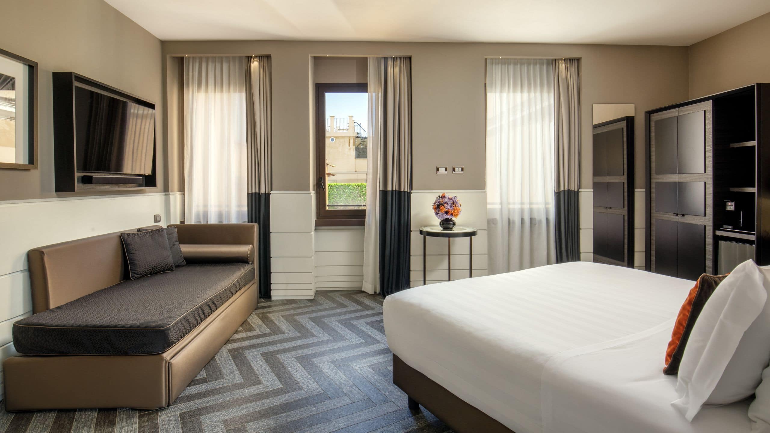 The Tribune Junior Suite Deluxe