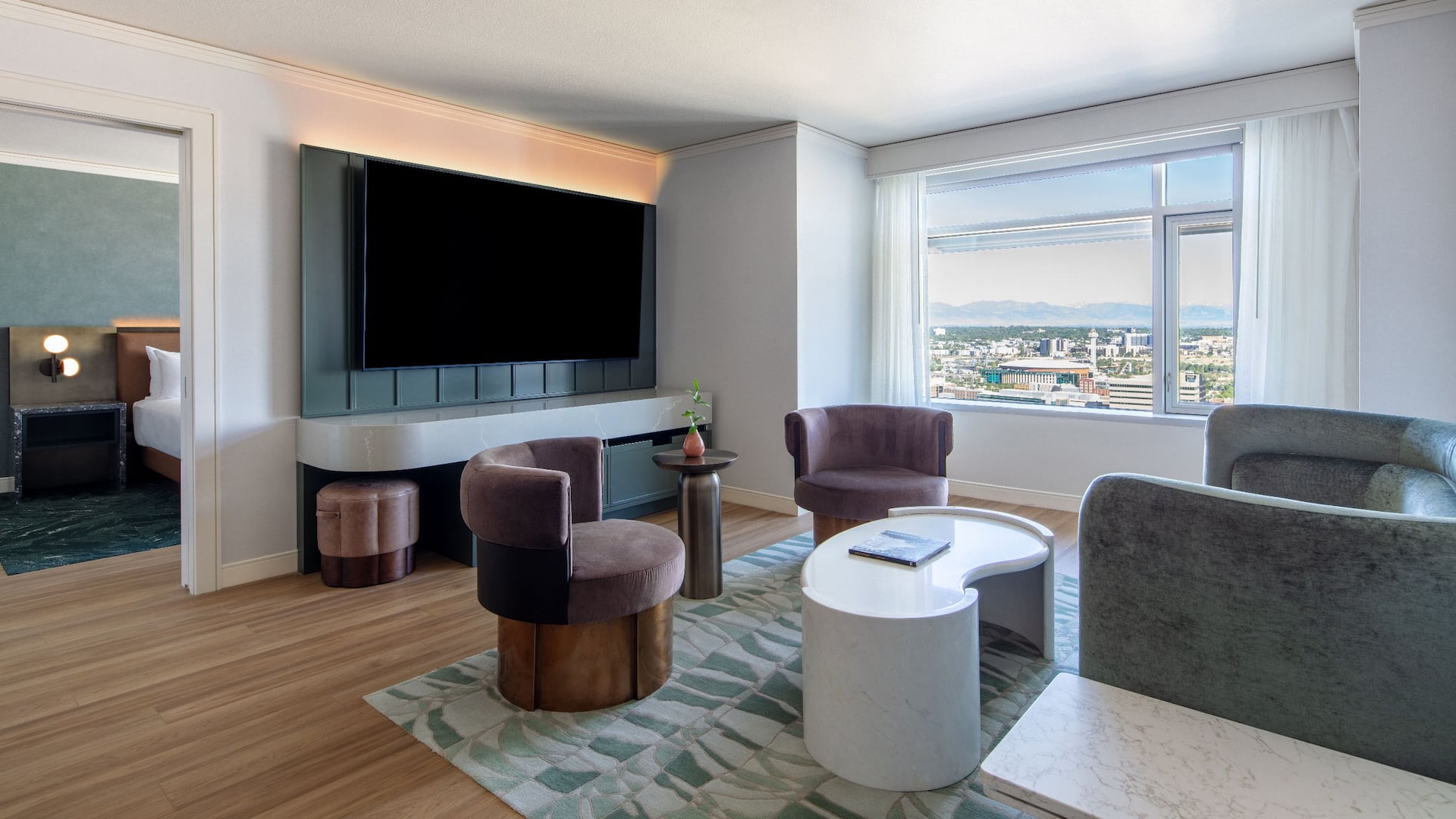 Hyatt Regency Denver at Colorado Convention Center Juniper Living Room View