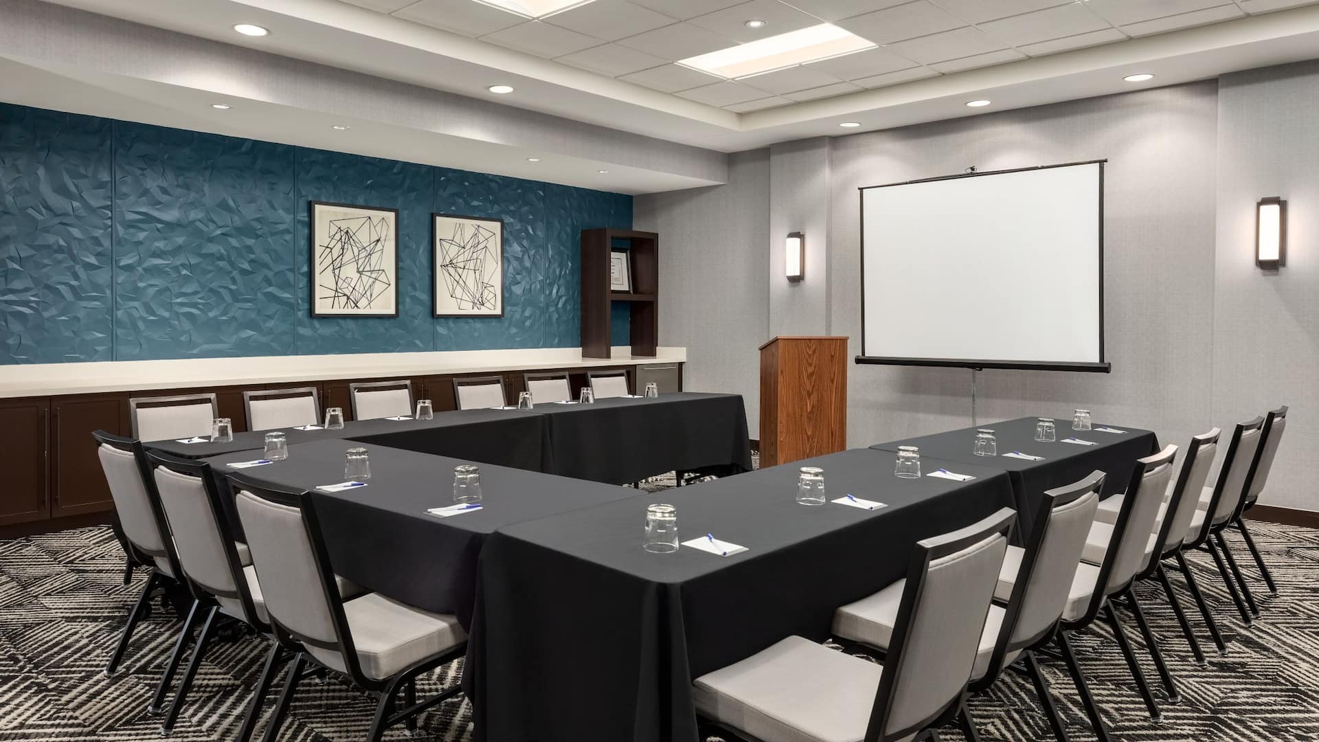 Hyatt Place Bloomington Meeting Room U Shape