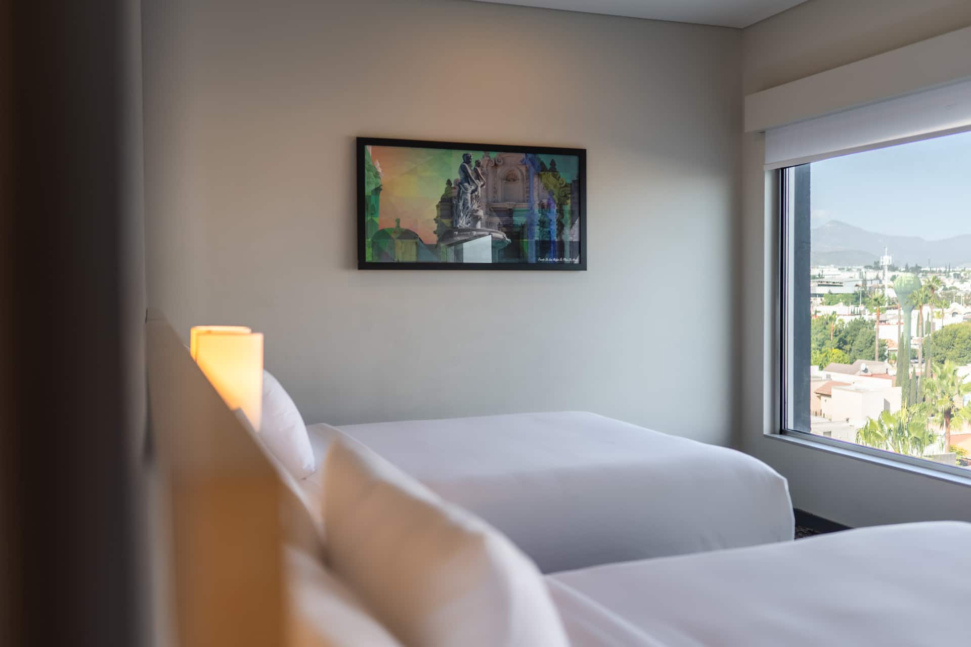 Hyatt Place Saltillo Suite Queen Beds Tub View