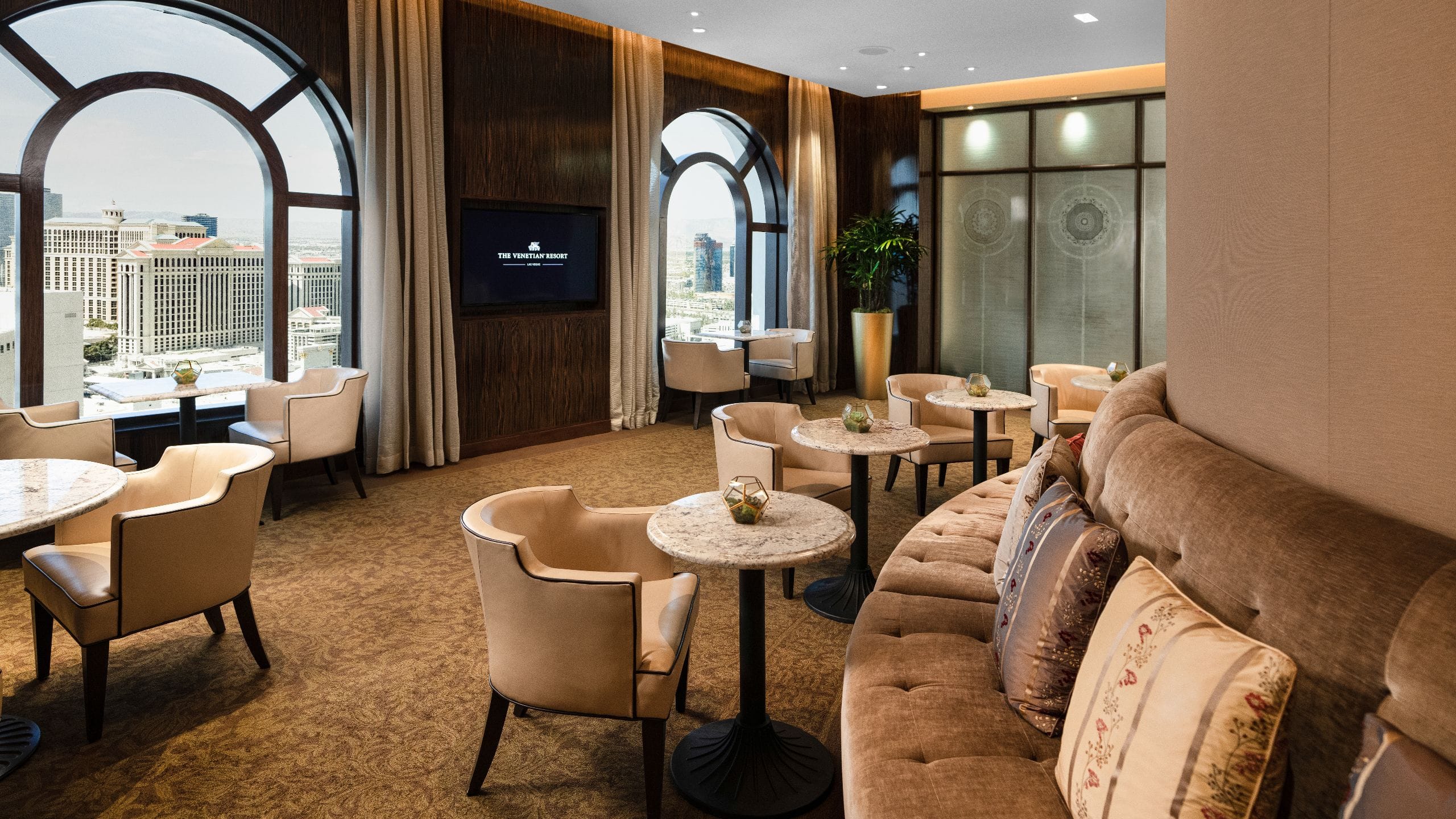 5 of 5 The Venetian Prestige Lounge