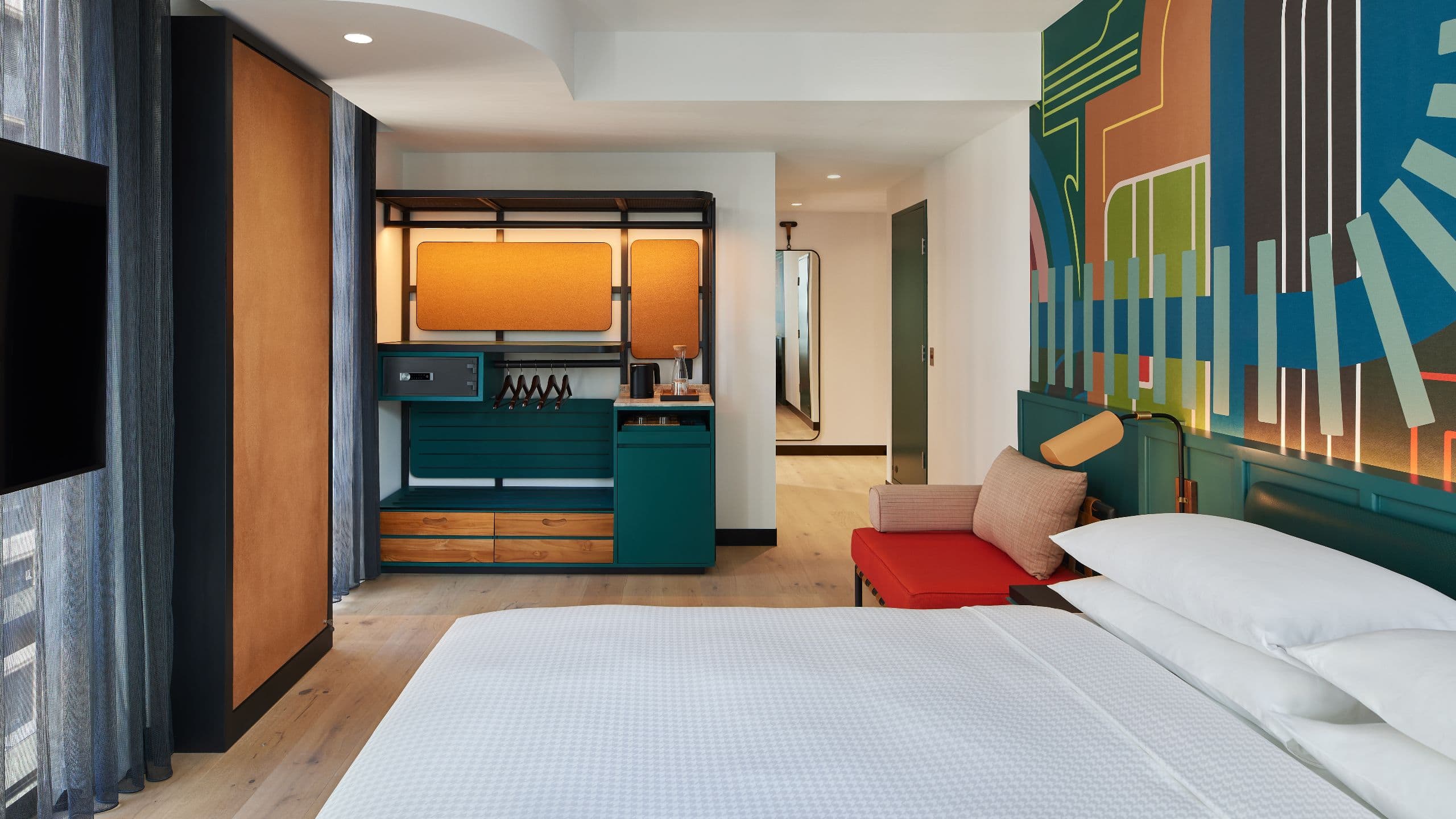 Caption by Hyatt Central Sydney Accessible Deluxe Hero